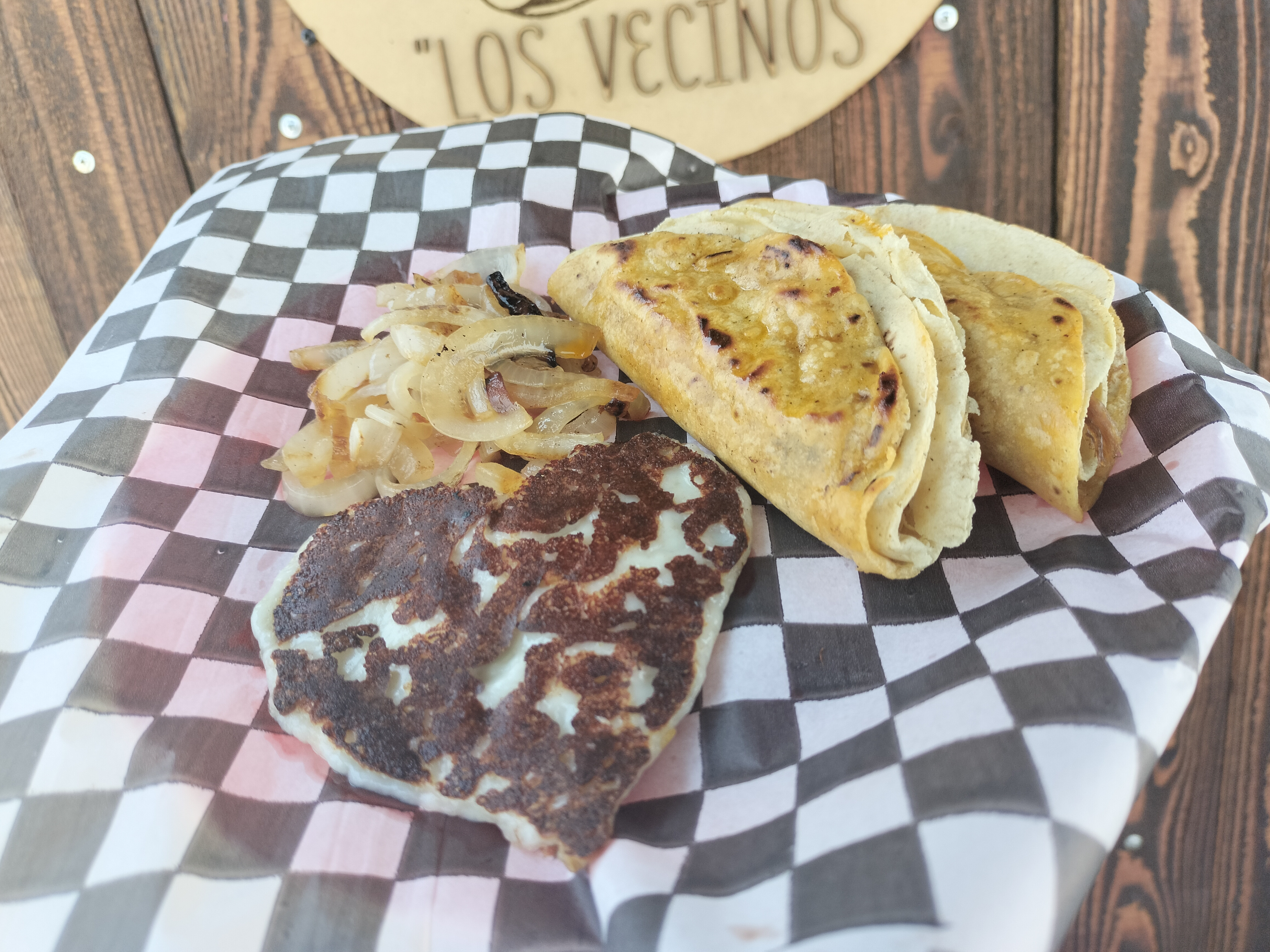 Tacos de Barbacoa Los Vecinos image 5