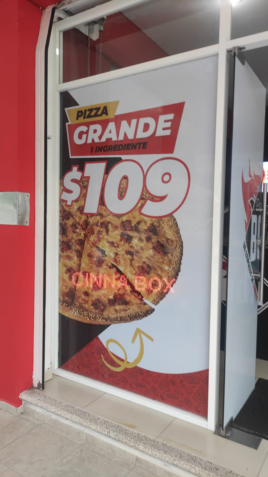 Pizza Box, Plaza Miradores image 8