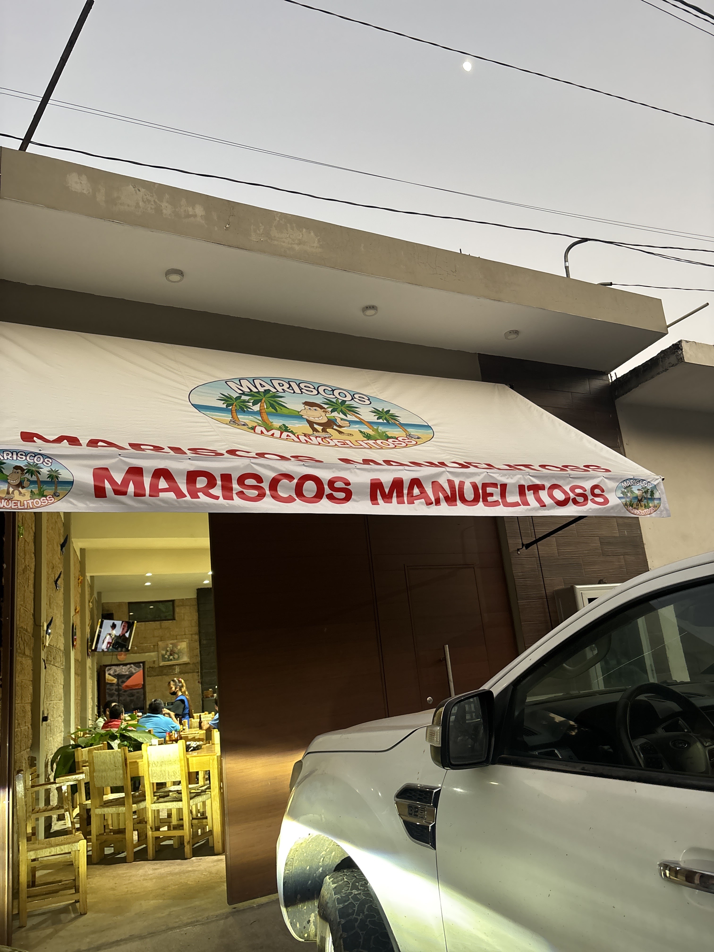 Mariscos Manuelitos image 1