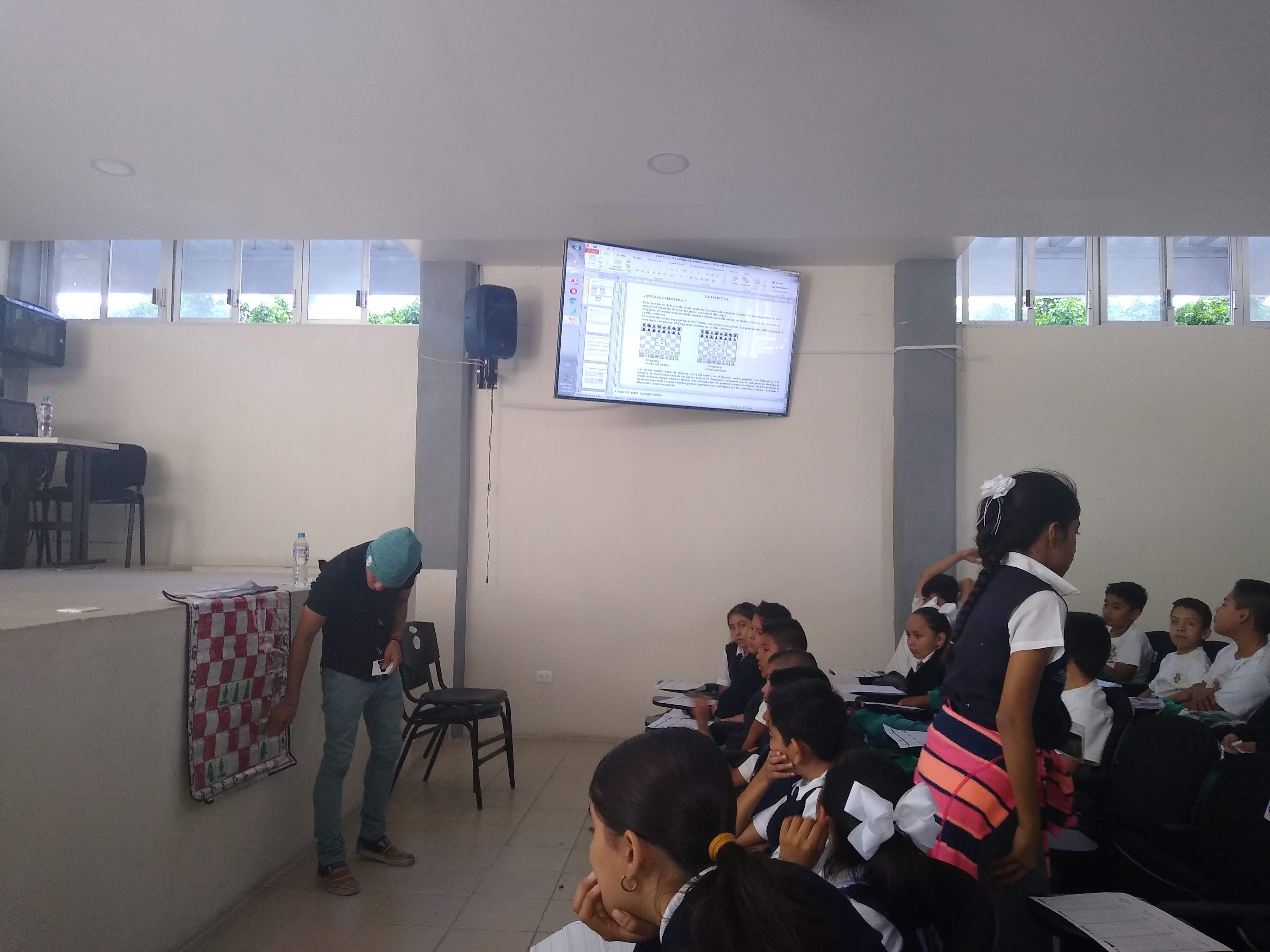 Tacos El Amigo image 6