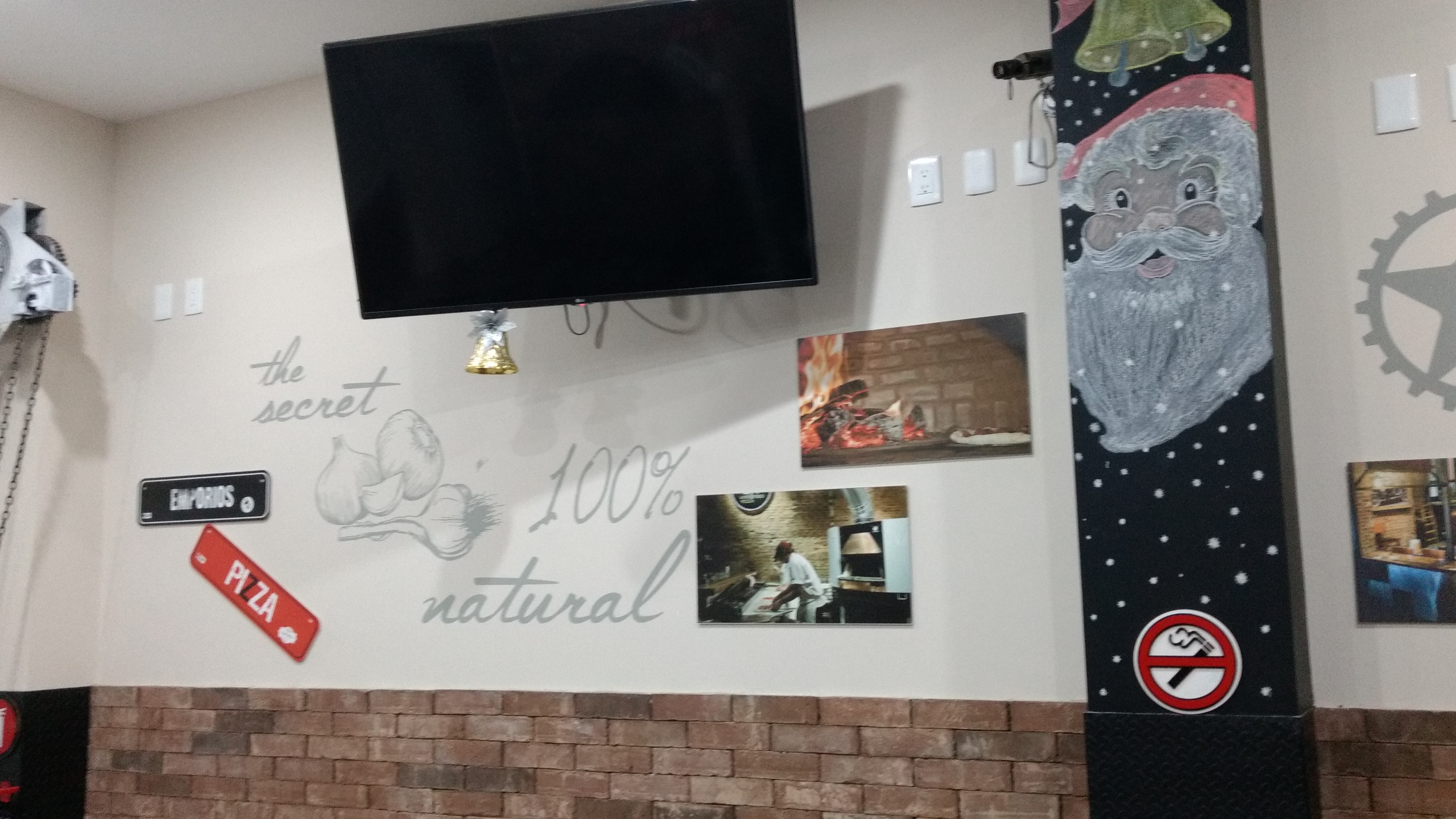 Emporios Pizza sucursal Av. Oaxaca image 8