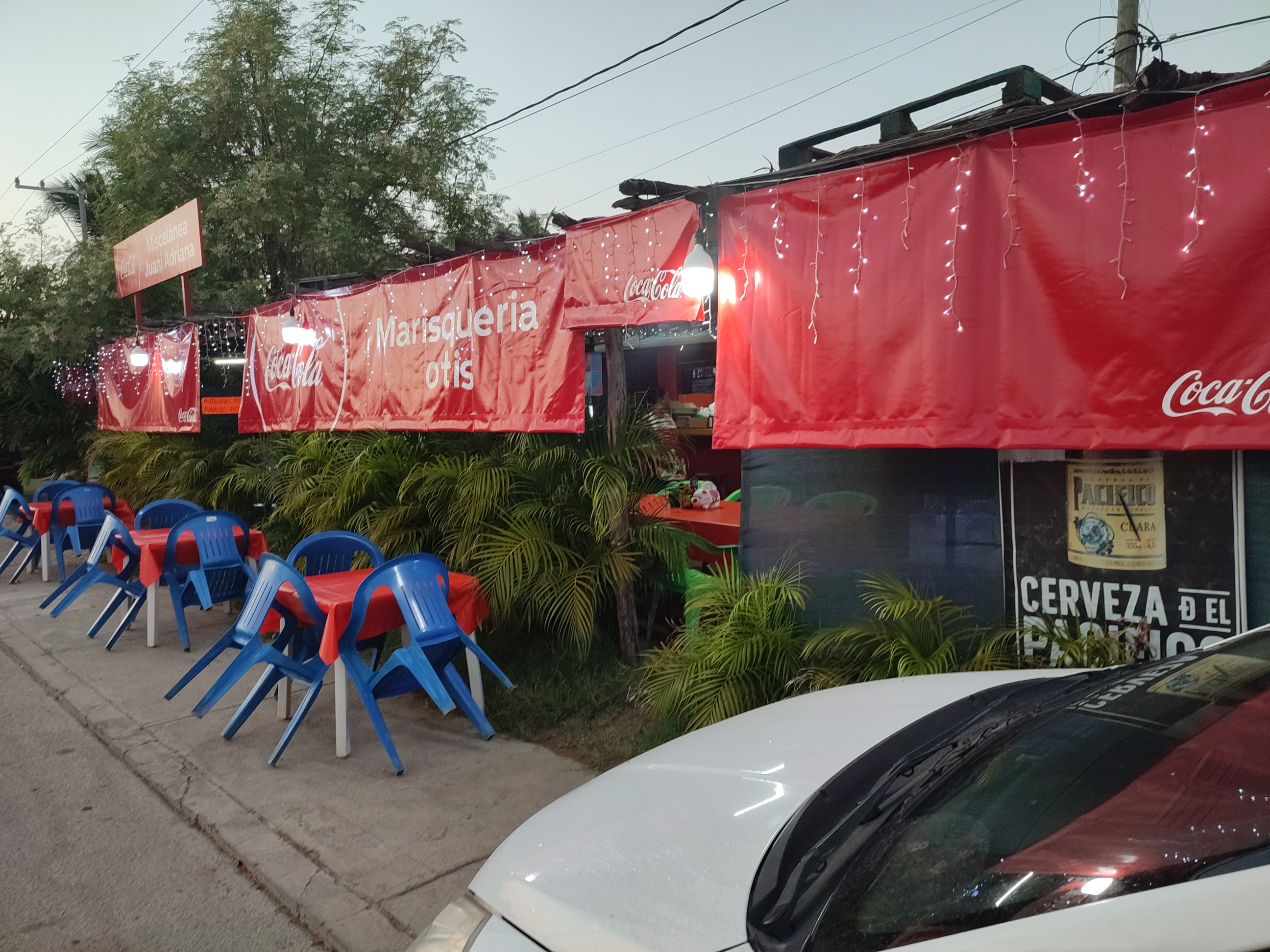 MARISQUERÍA OTIS image 10