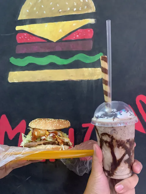 Hamburguesas "Las Manzanas" image 8