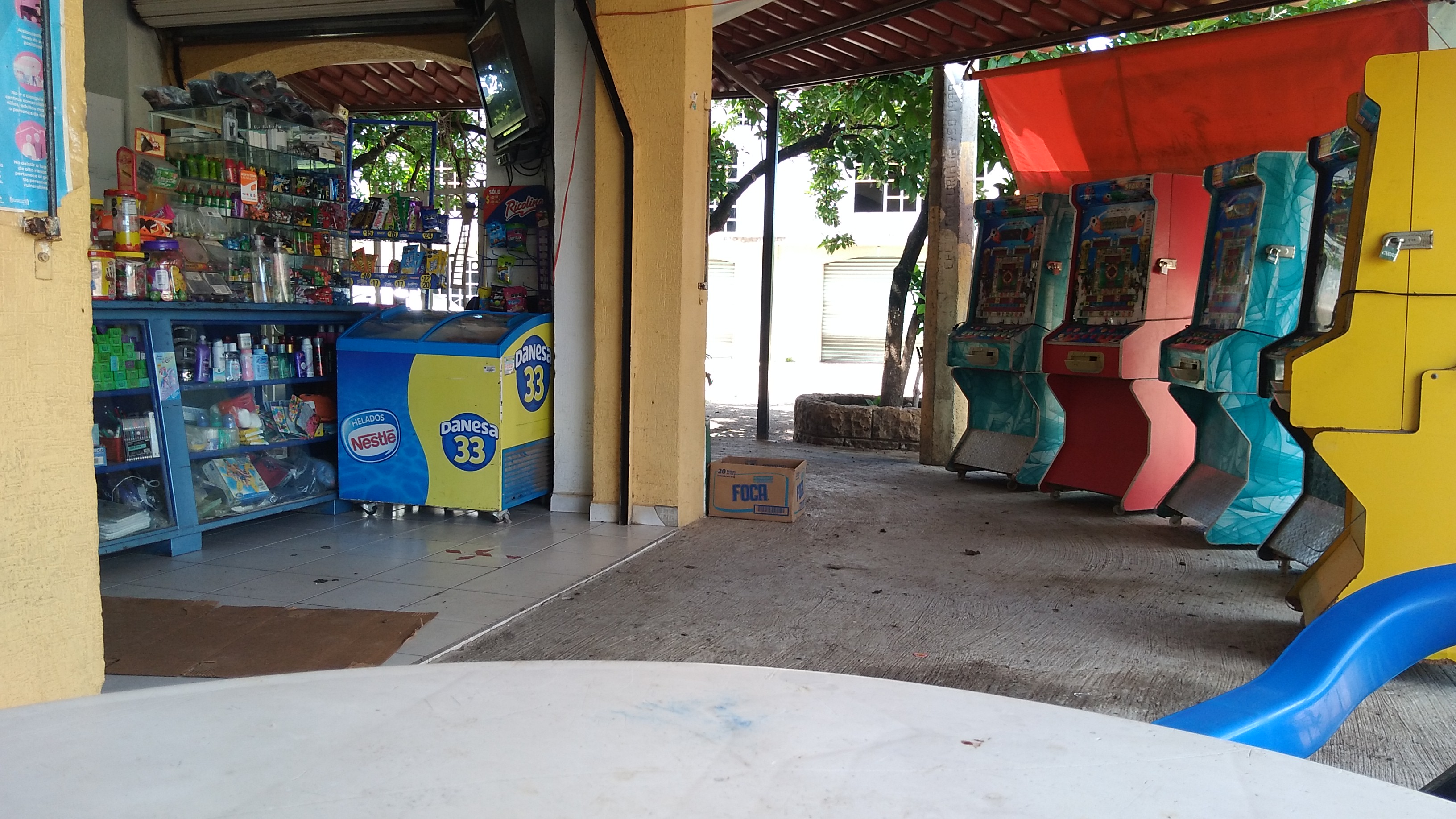 Lonchería El Oasis image 6