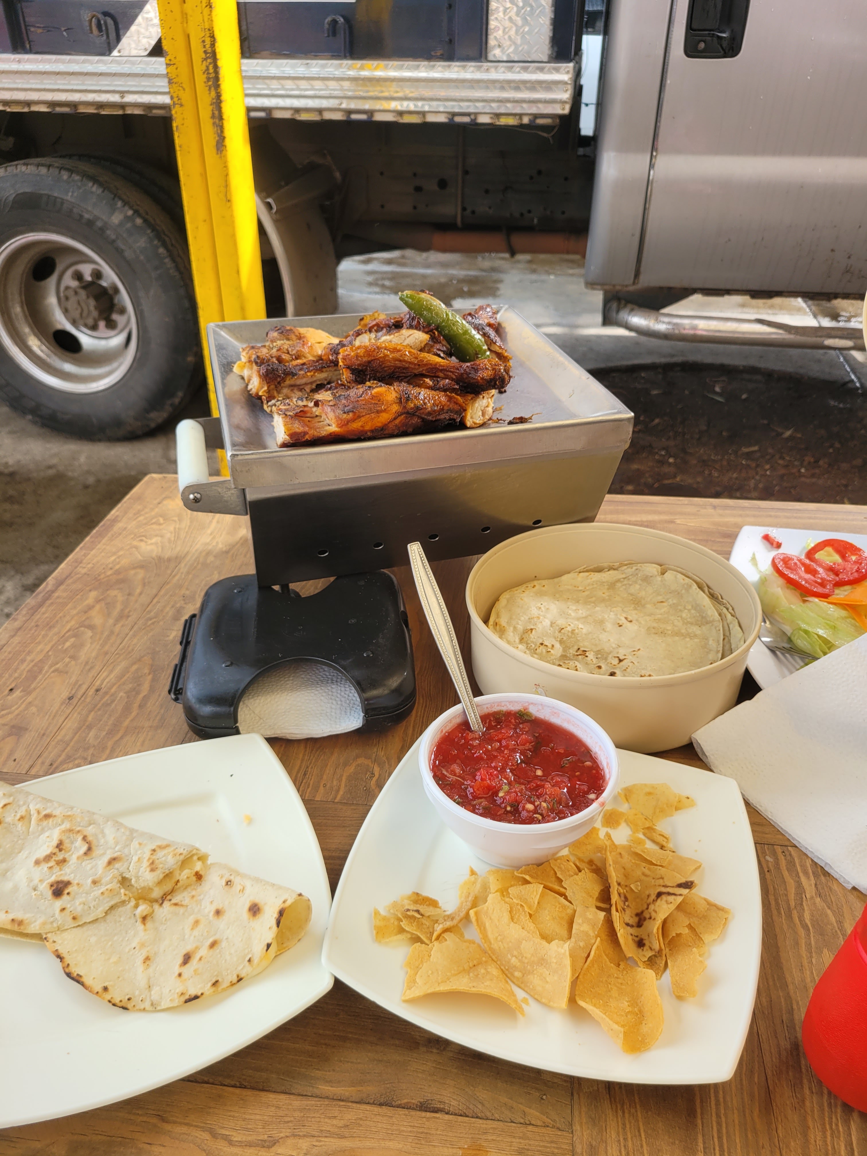 Pollo Feliz 2 image 3