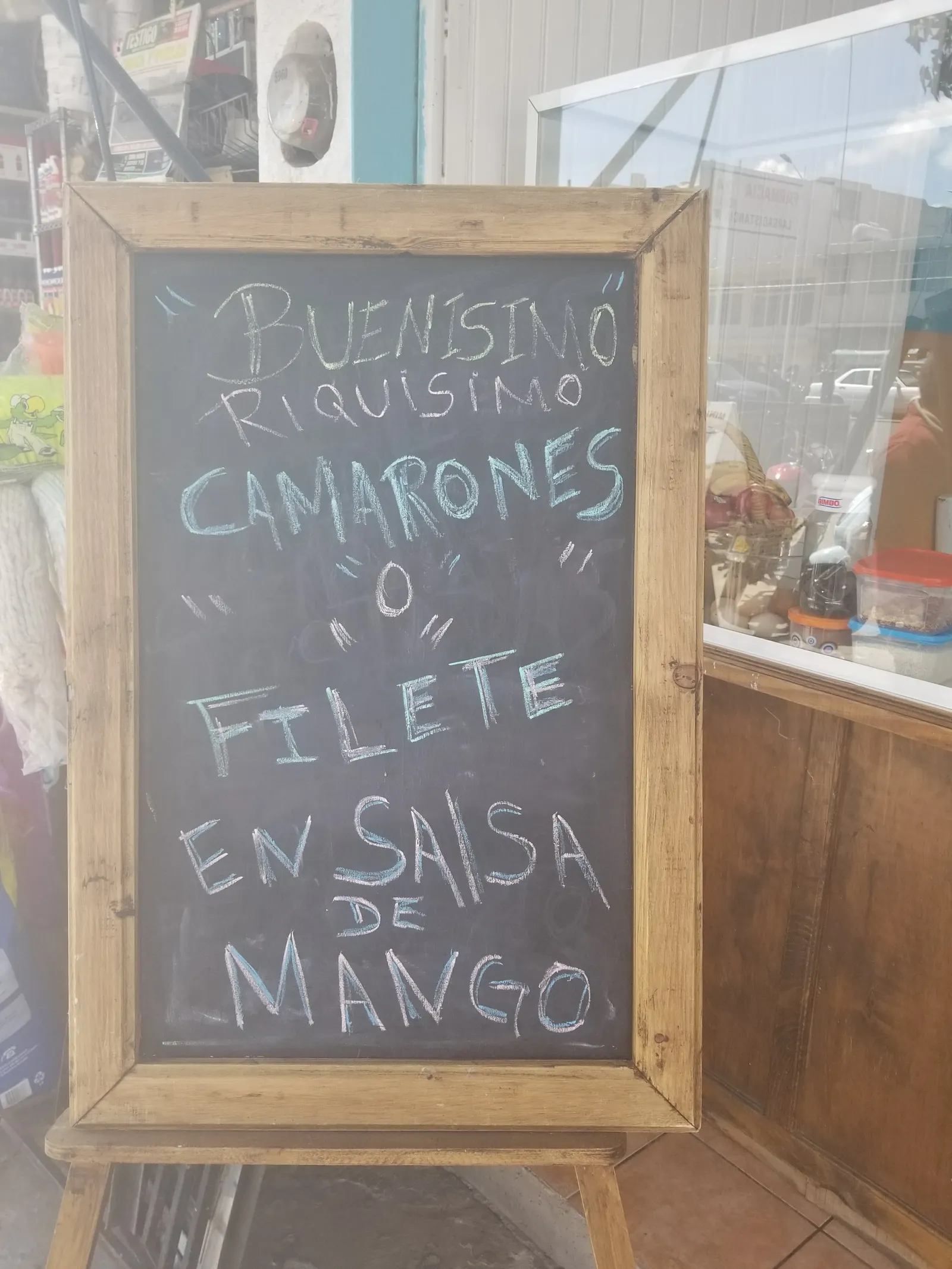 La Nueva Ola .. Restaurant De Mariscos image 9
