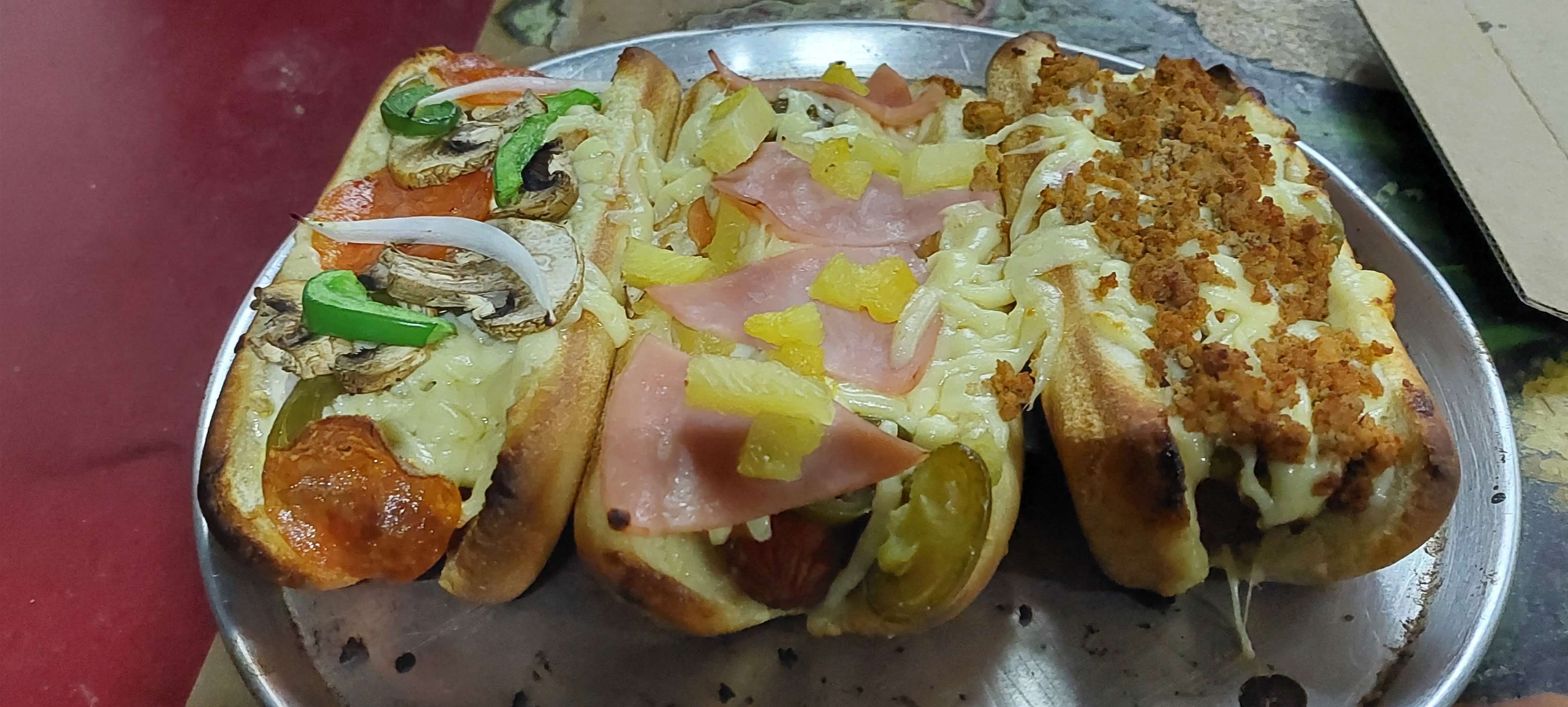 Peperonis pizza tuxpan image 6