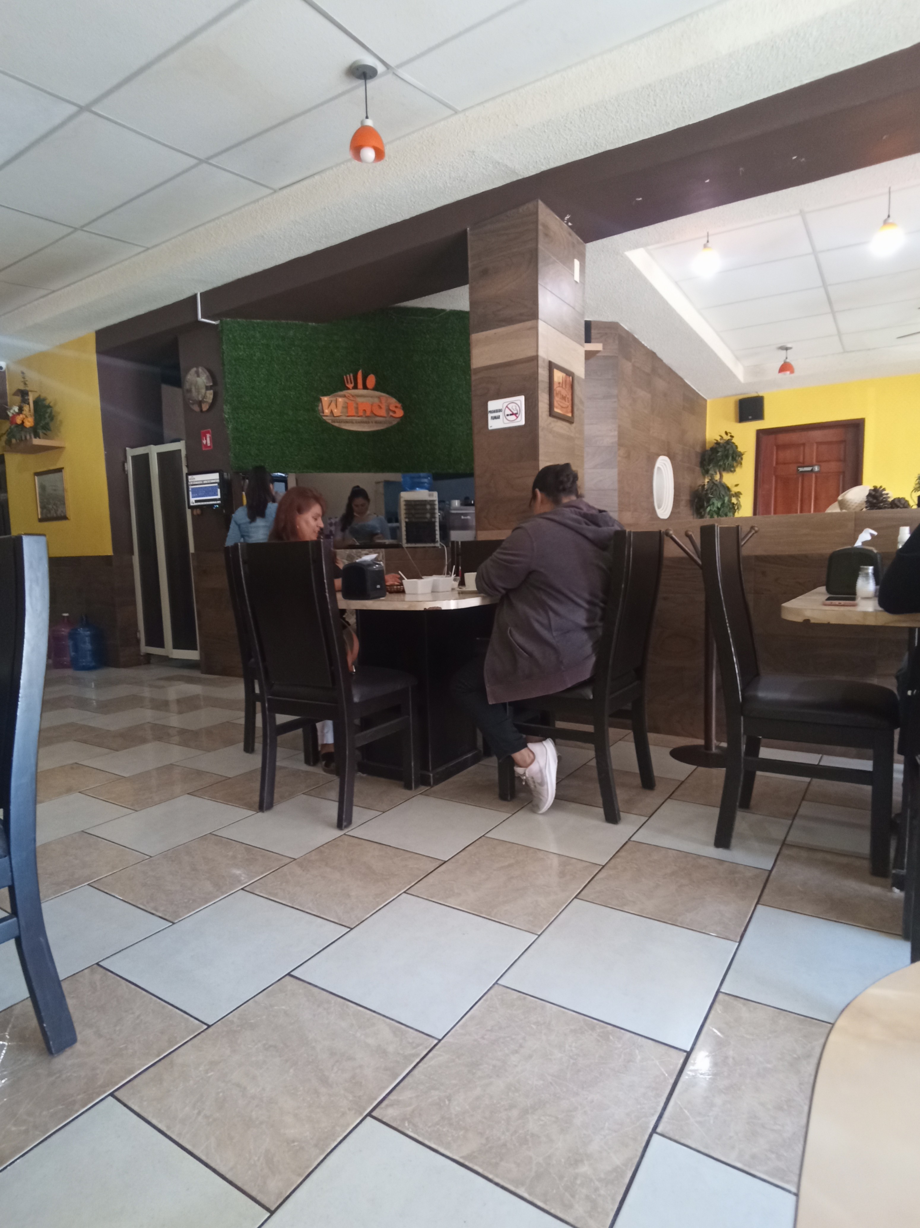 Restaurant Winds image 3