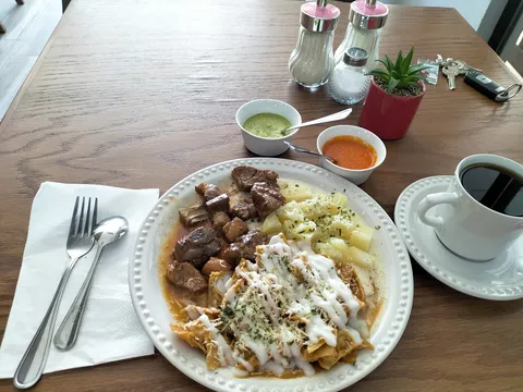 Diego's Restaurant Desayunos y cómidas image 1