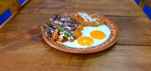 La Hacienda Desayunador image 3