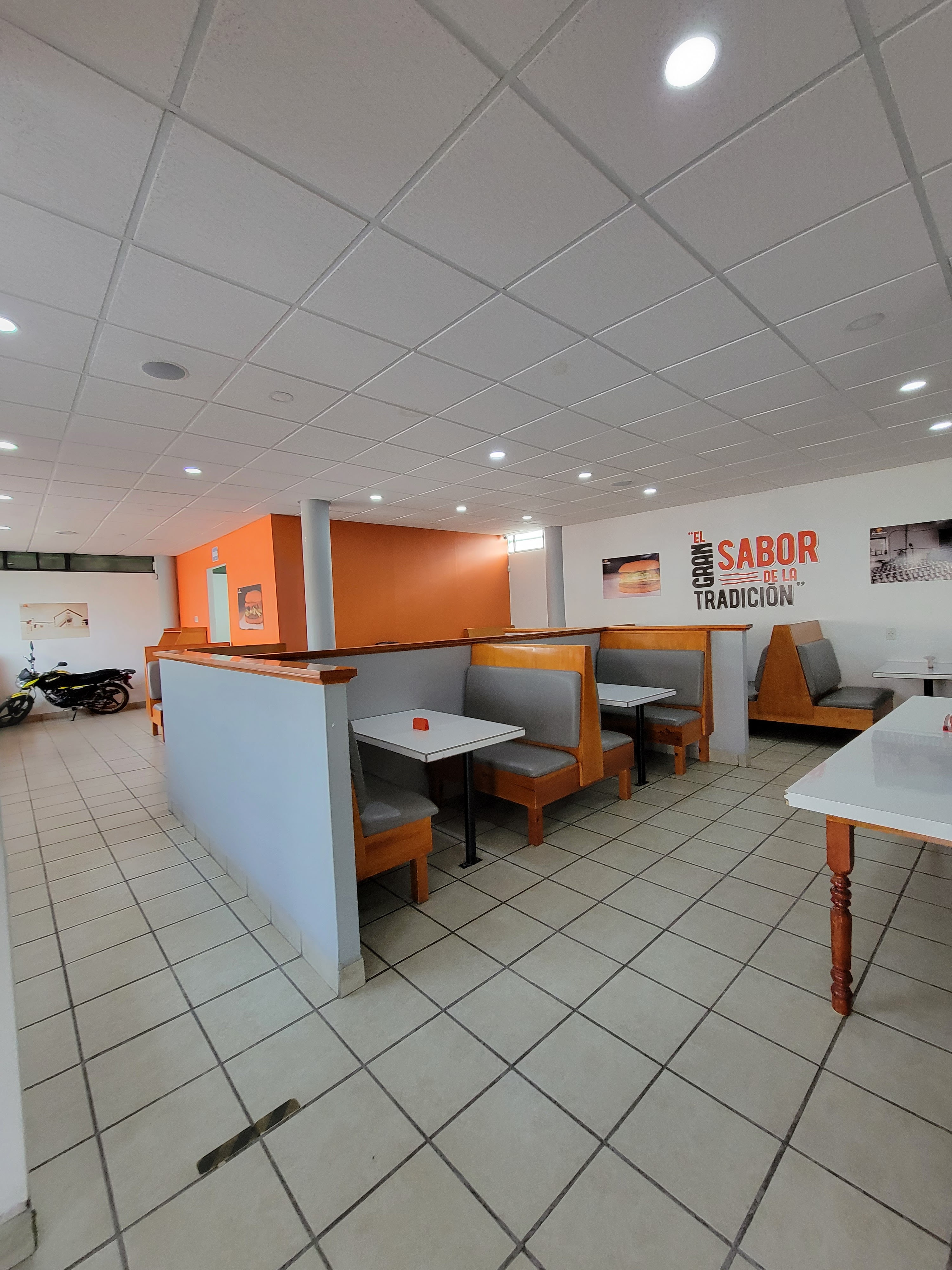 Loncheria "Los Menonitas" Santiago image 6