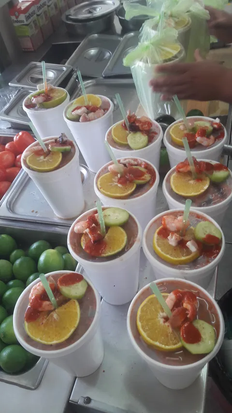 Mariscos Buencano image 5