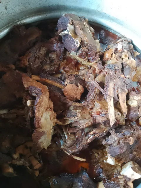 Birria tatemada y menudo al horno image 2