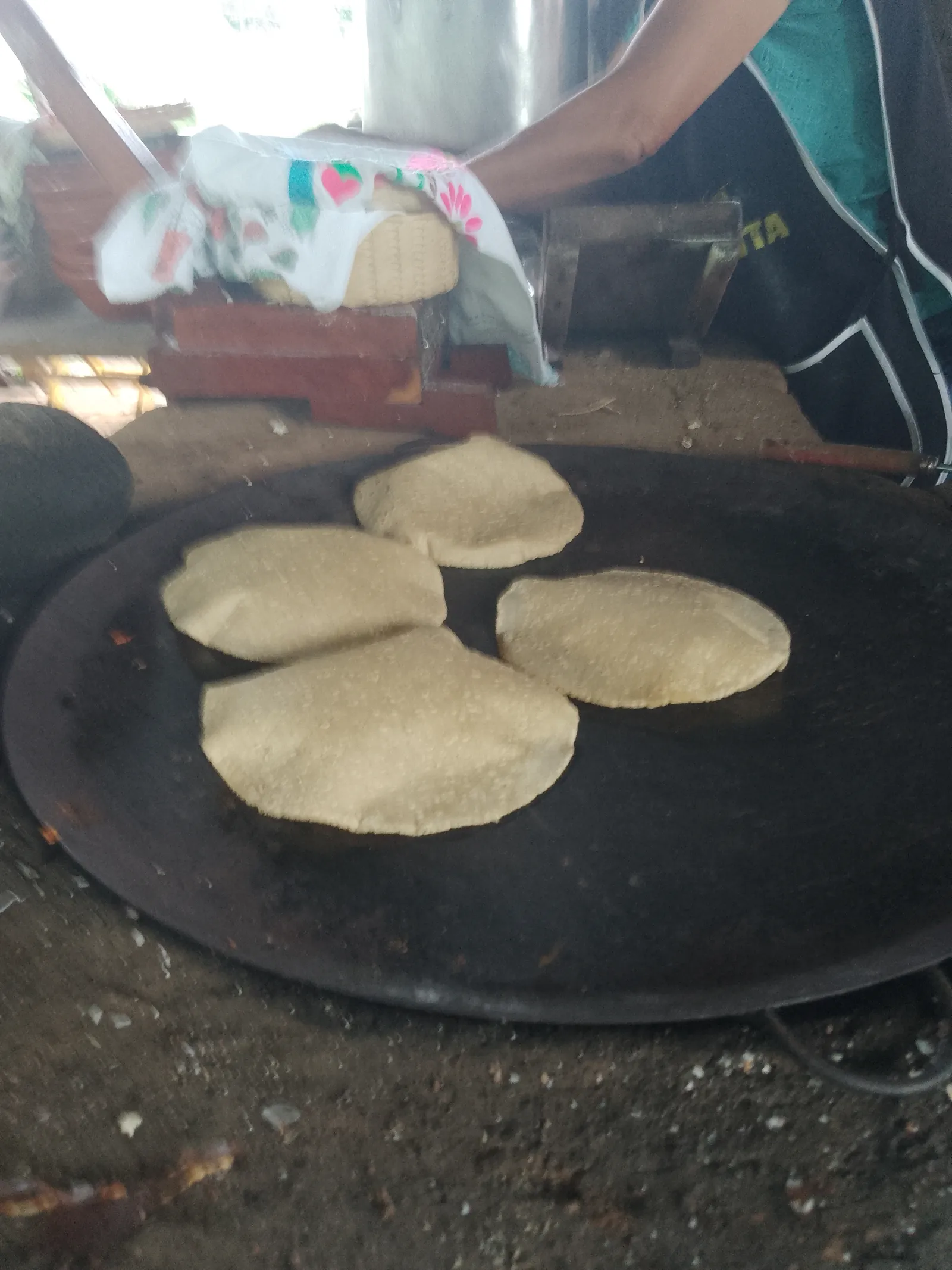 Birria tatemada y menudo al horno image 4