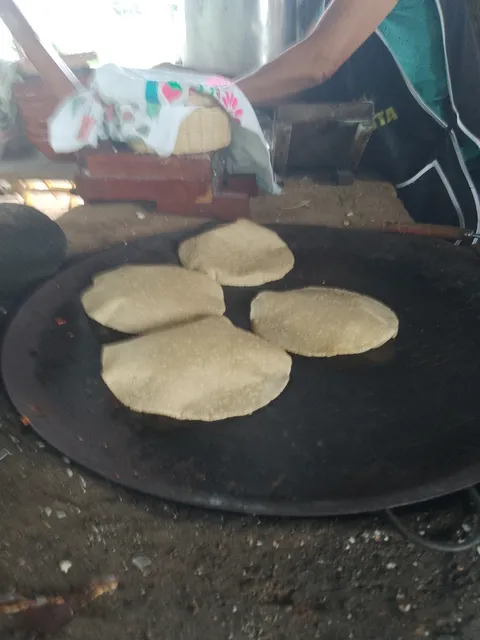 Birria tatemada y menudo al horno image 4