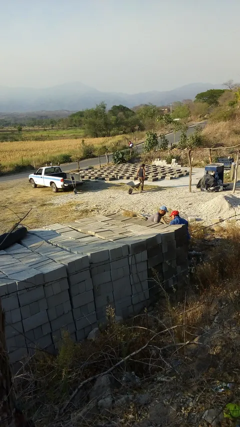 Loncheria "Tepuz" image 2