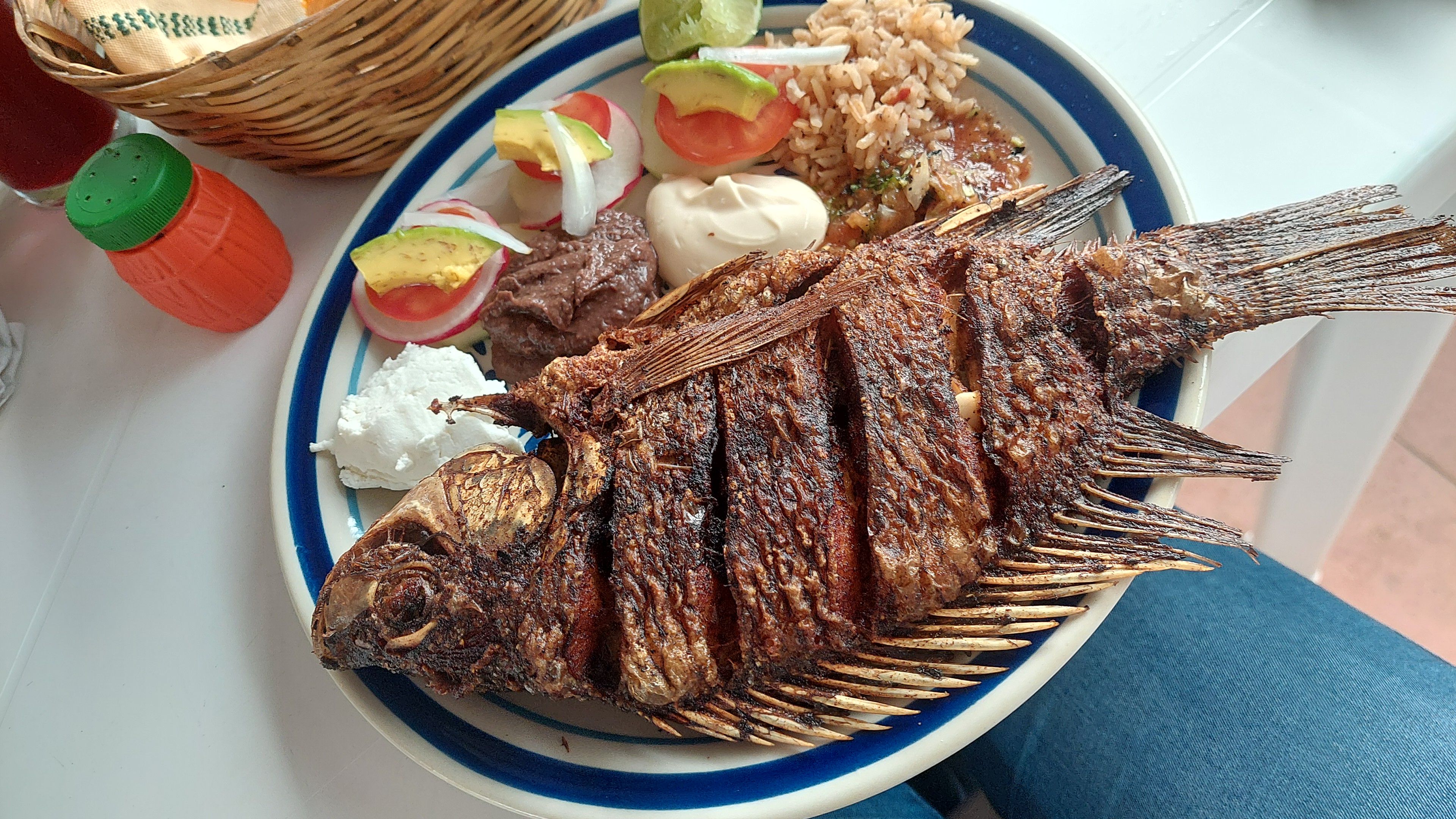 Mojarras la Tía Celia image 4