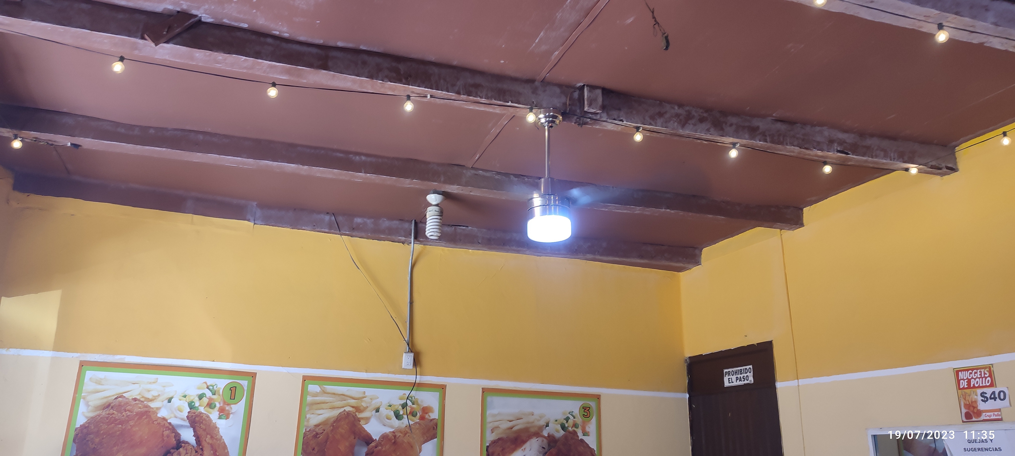 Cruji Pollo image 10