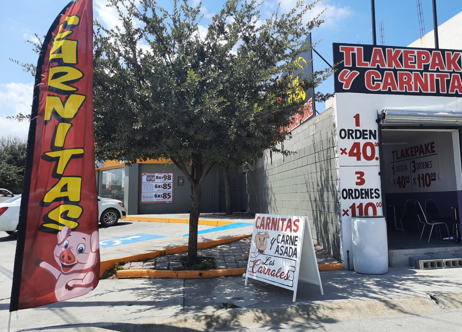 CARNITAS LOS CARNALES image 8