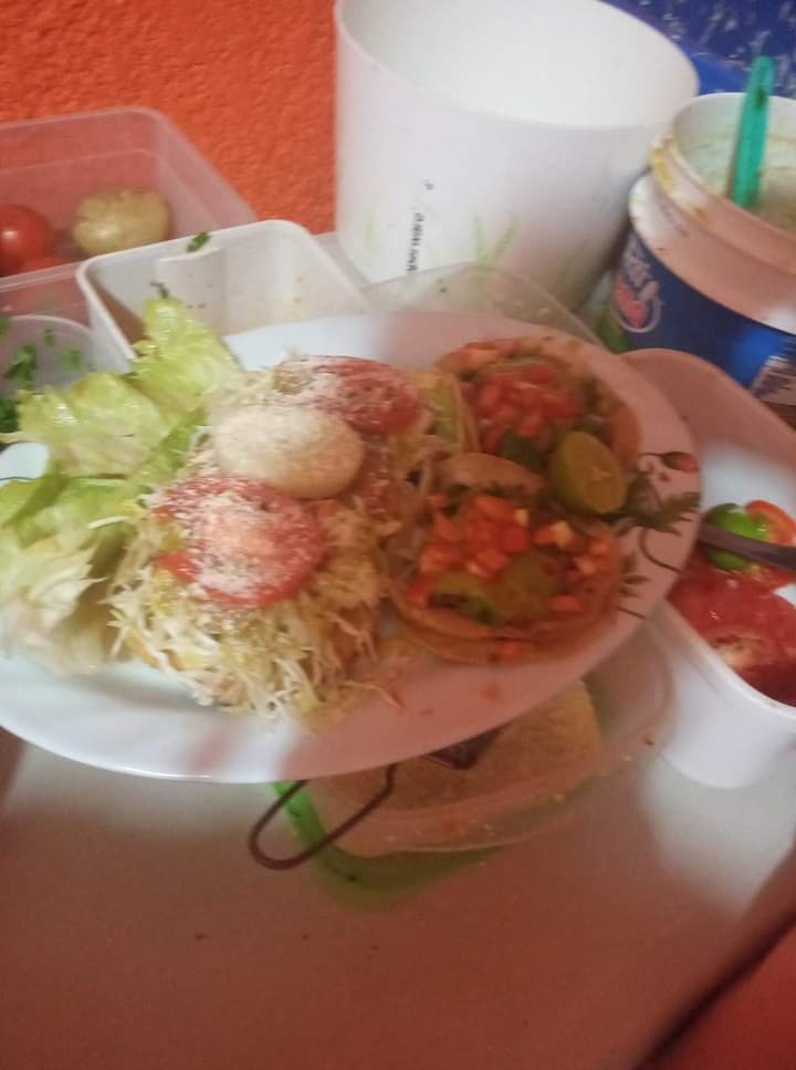 Cenaduria Marychalos image 2