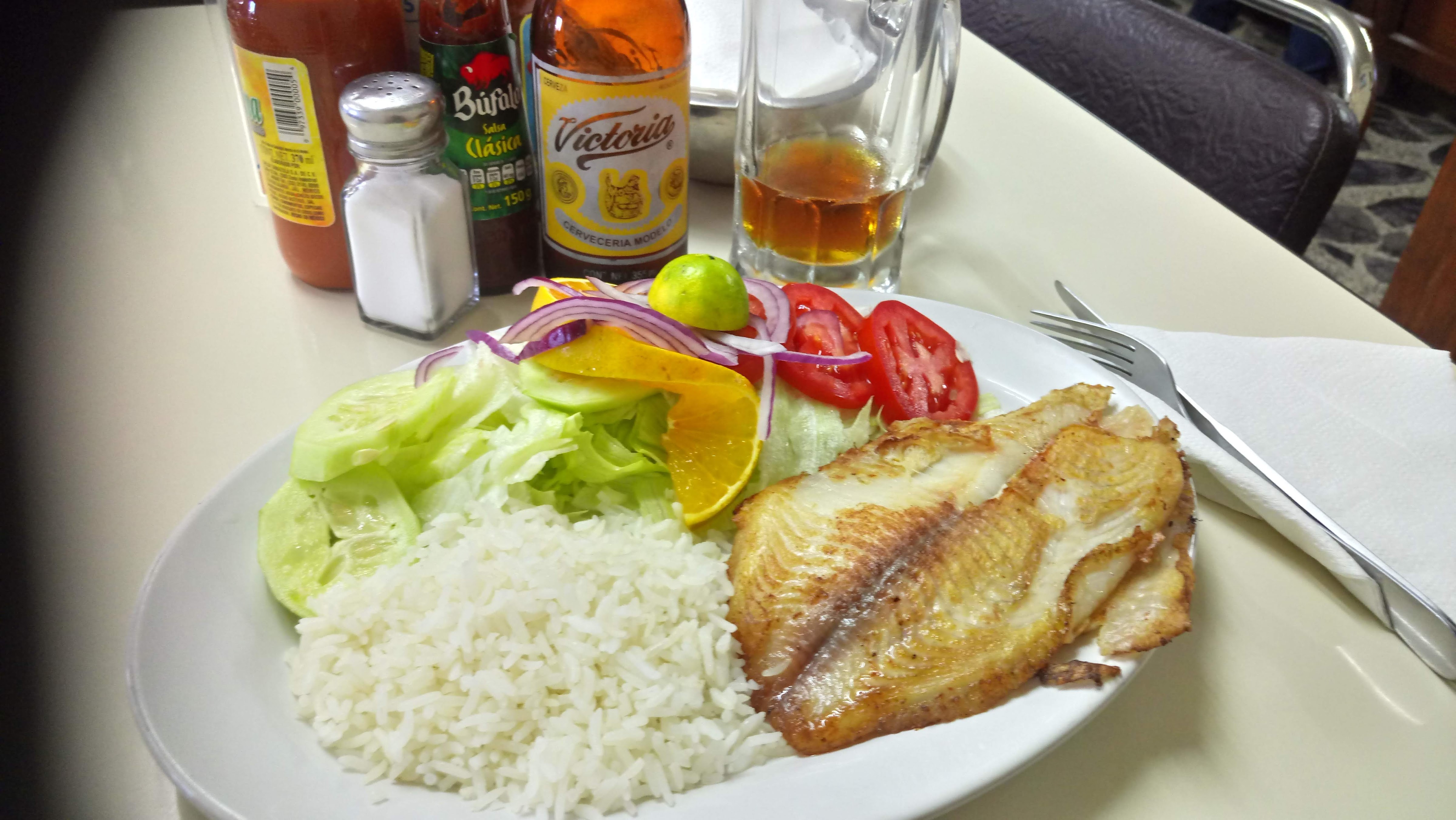 El Delfín Pescados y Mariscos image 2