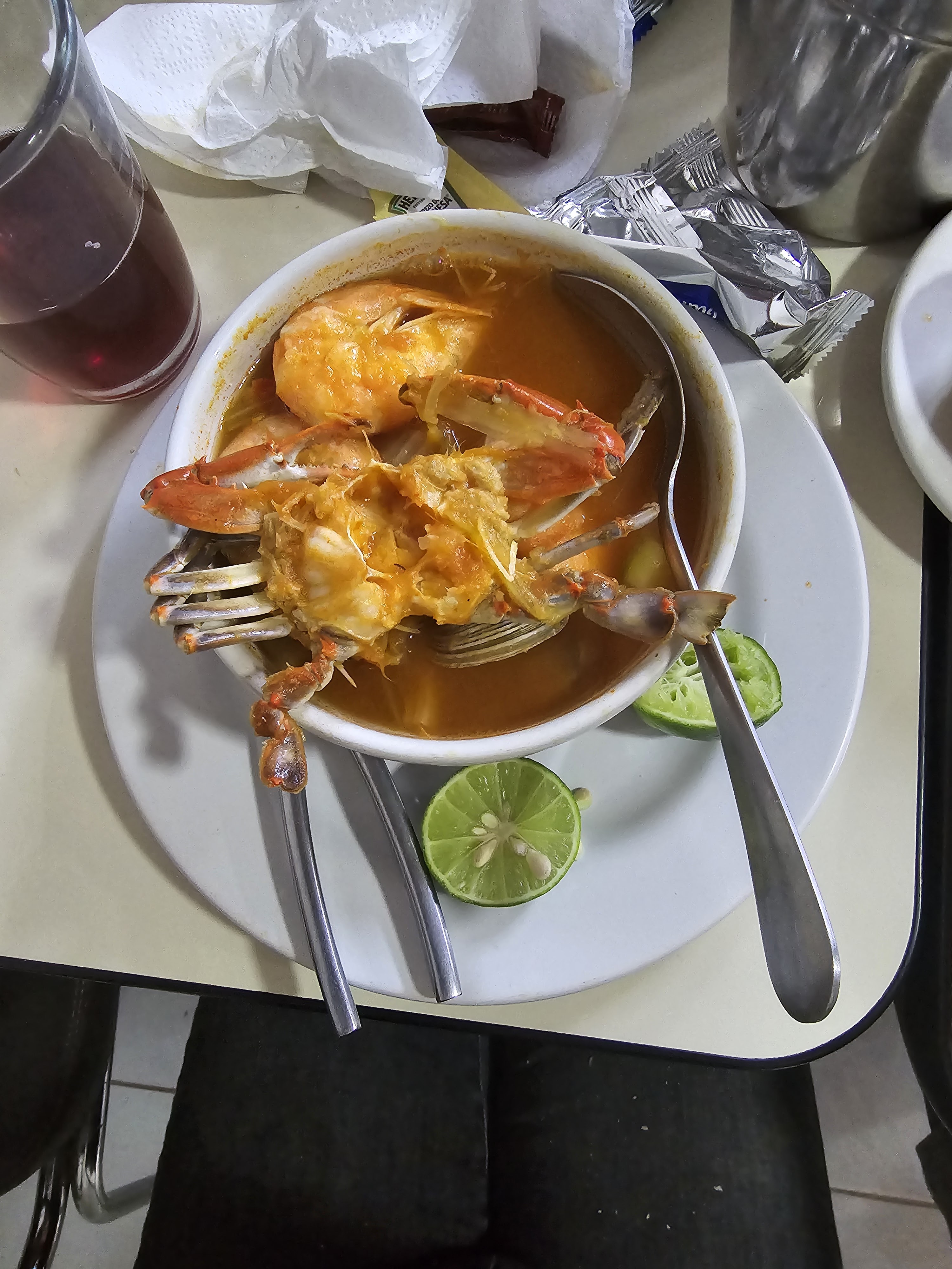 El Delfín Pescados y Mariscos image 3