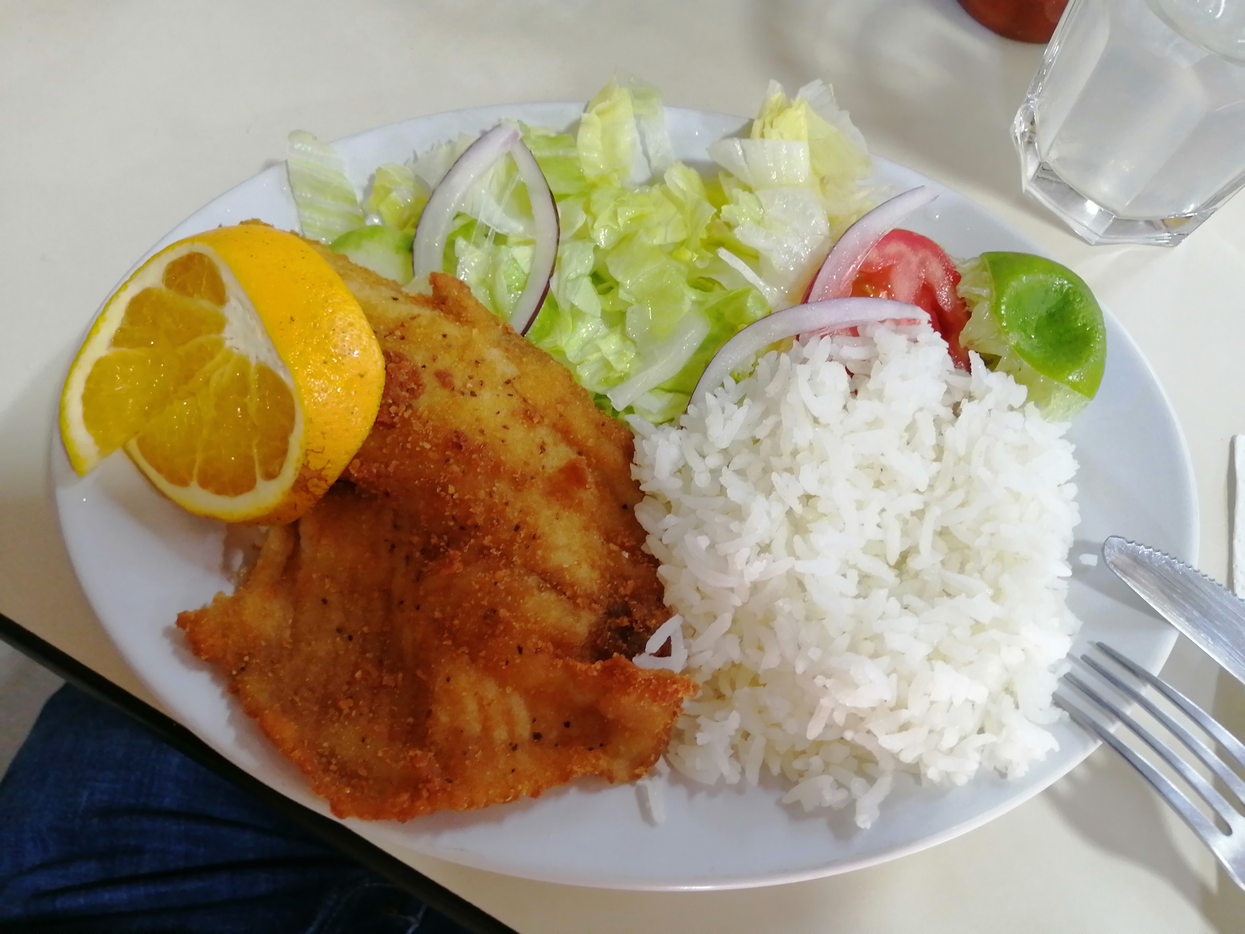 El Delfín Pescados y Mariscos image 4