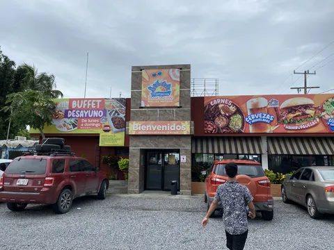 Mariscos Boca Del Río image 1