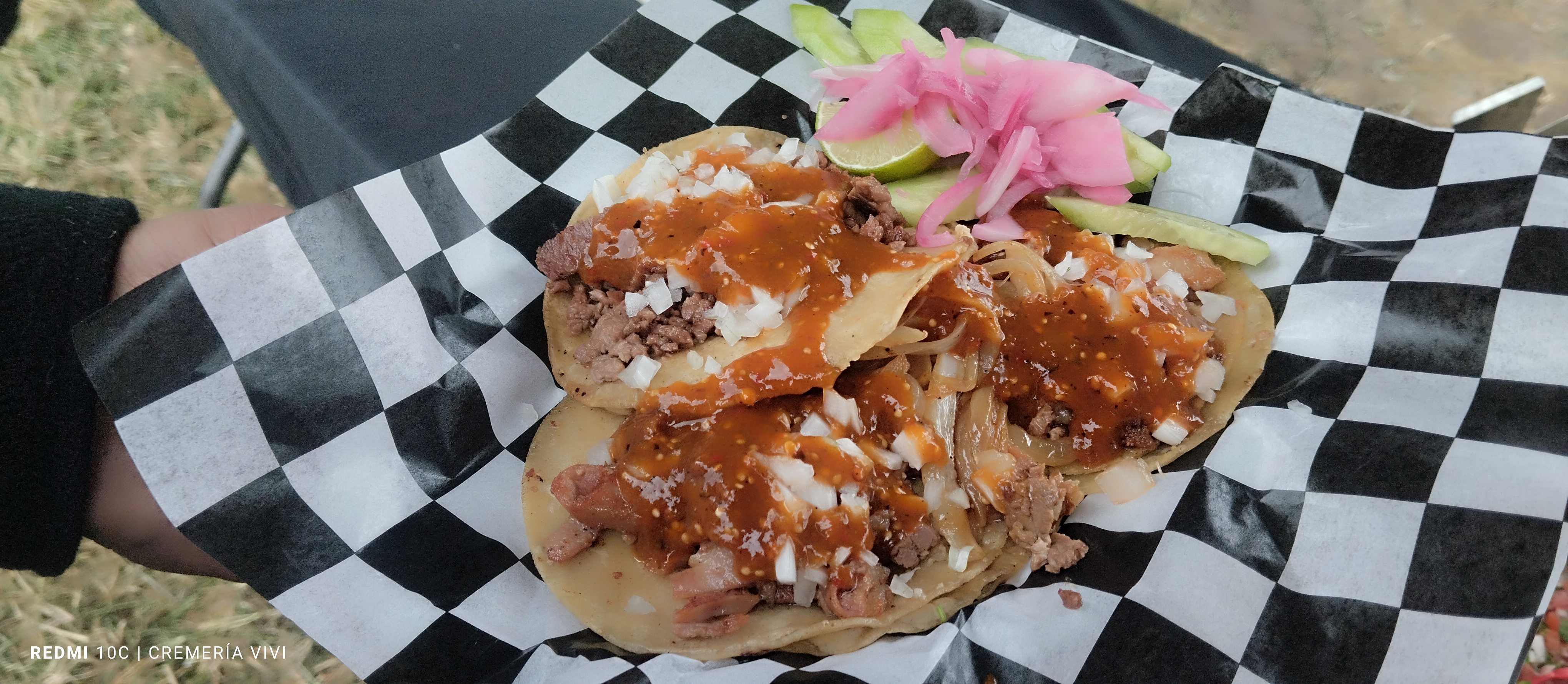 TAQUERÍA El VAQUERO image 2