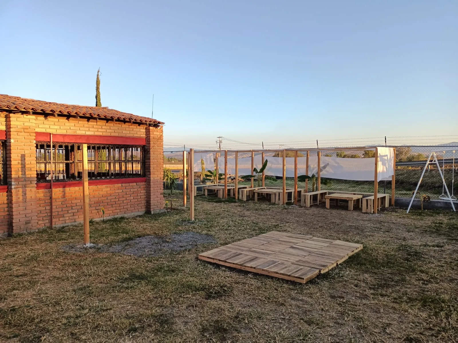 Los Jarros image 6