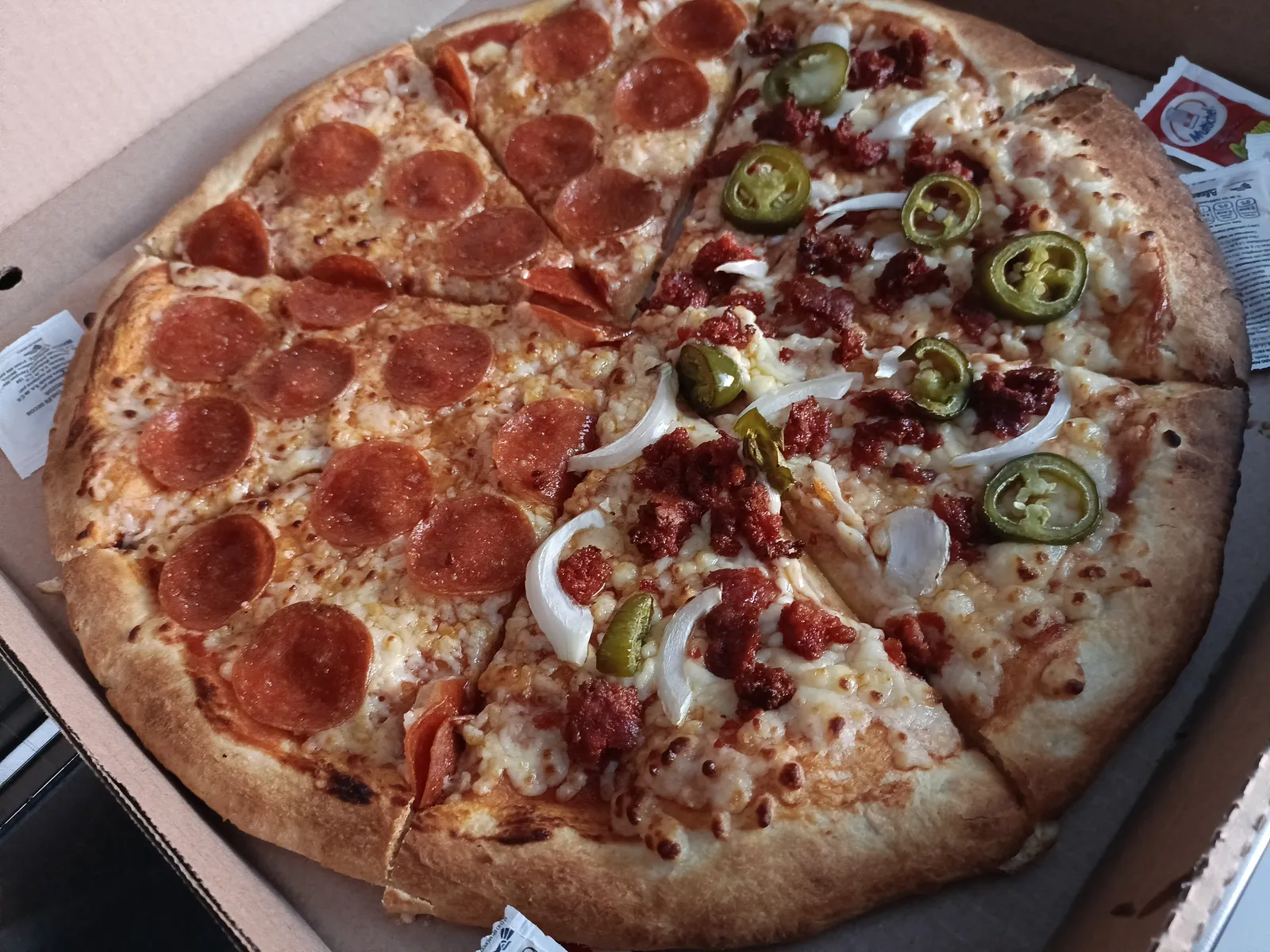 PIZZA Town image 2