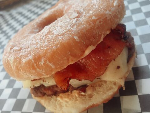 Las Jamburguers image 8