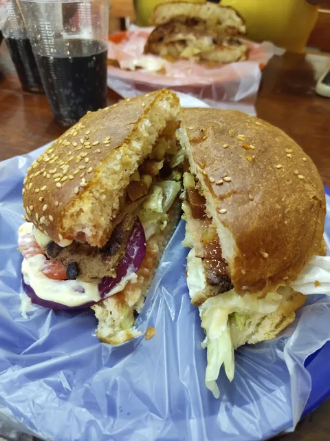 Delicias al carbón Las Vigas image 1