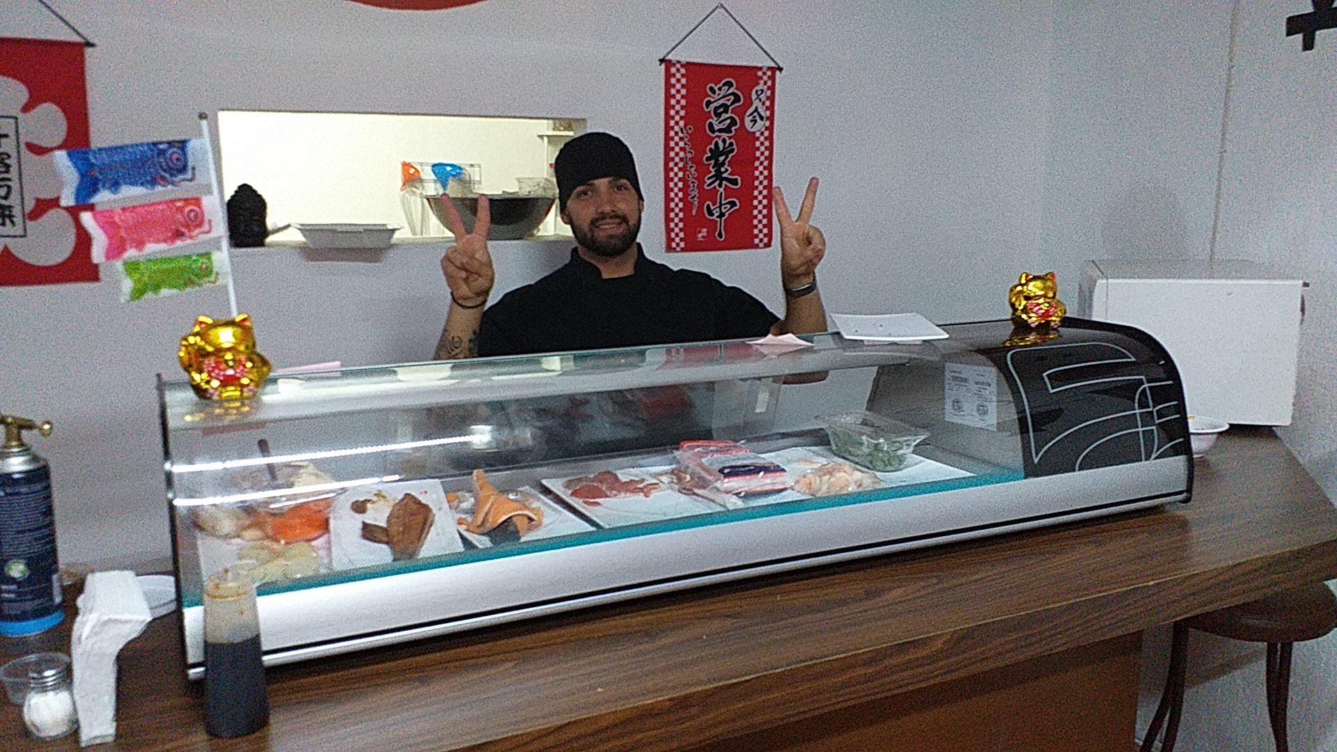 Sakura Sushi Bar image 1