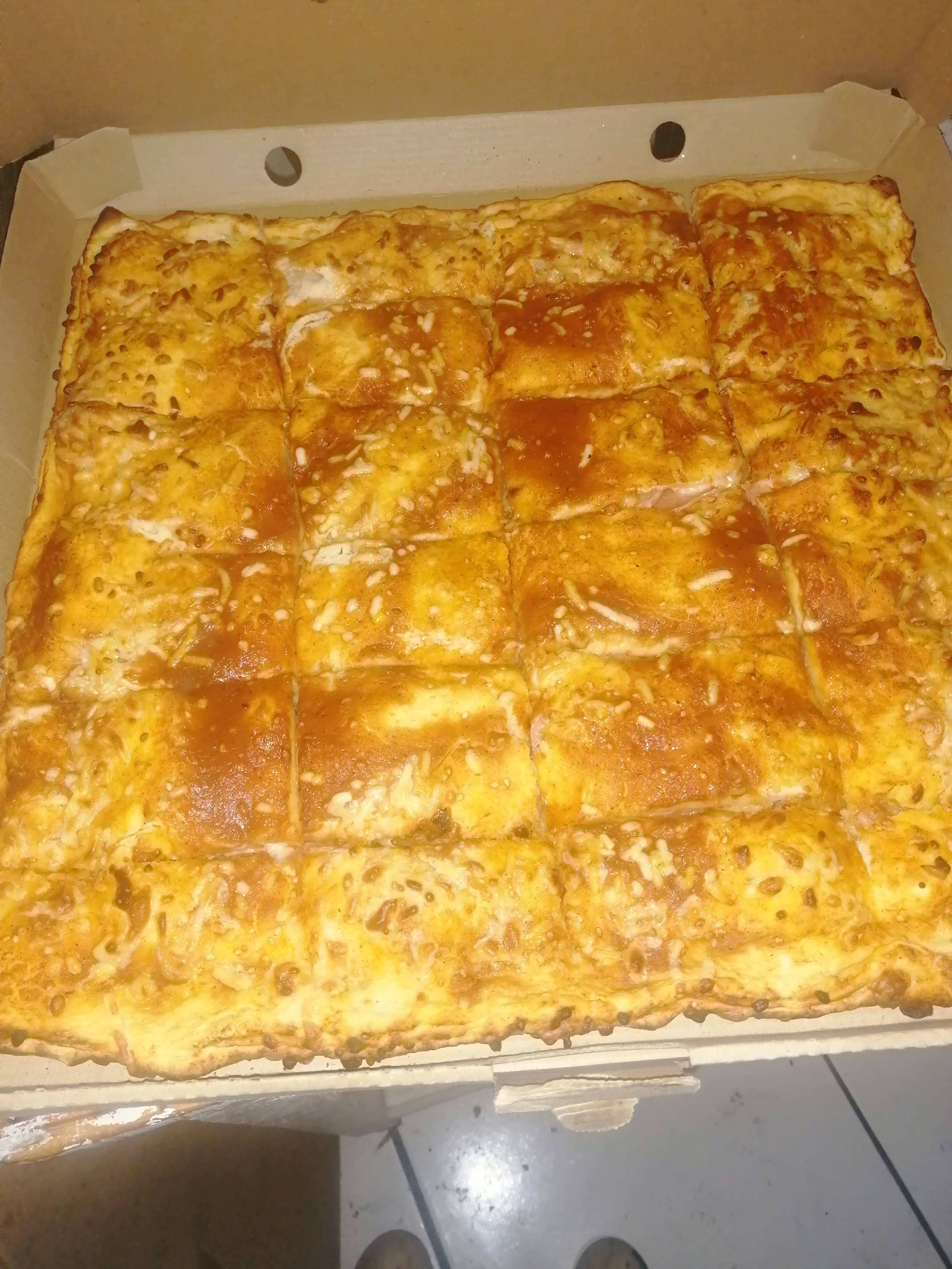 Pizza pizza LP image 2