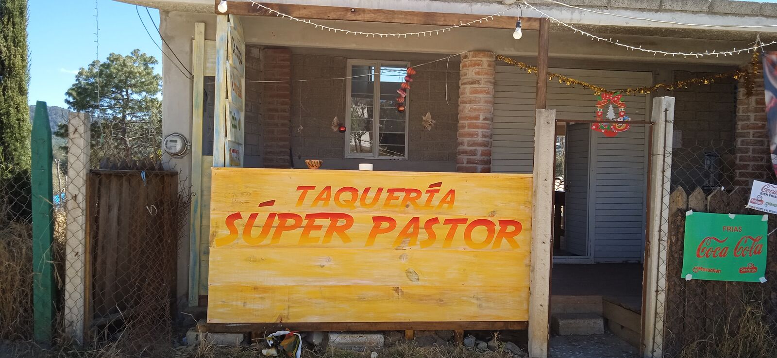 Taquería Super Pastor image 8