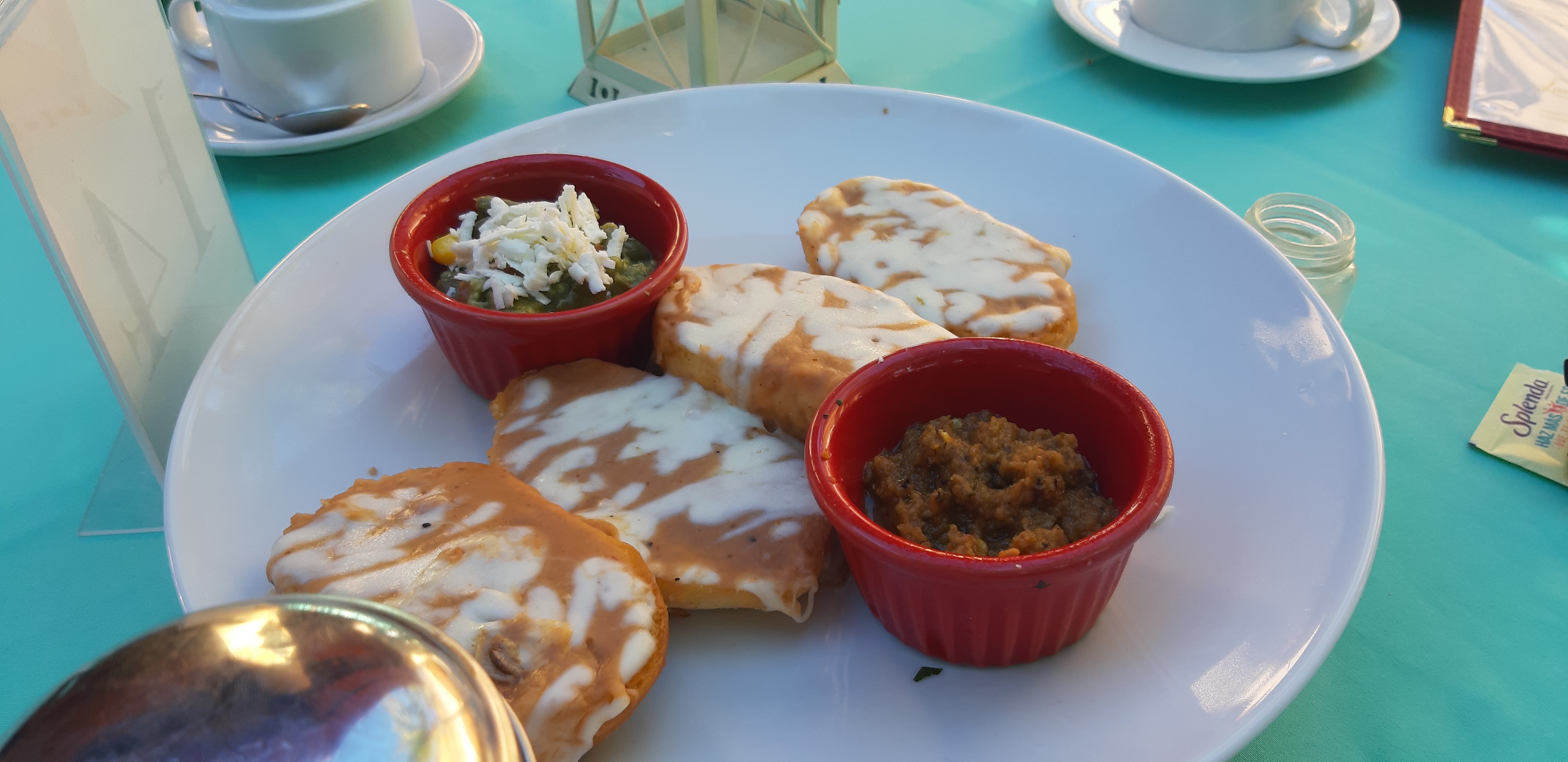 Las Higueras Brunch image 8