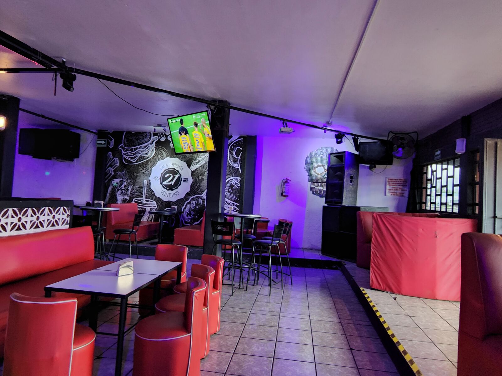 Bar 21 image 1