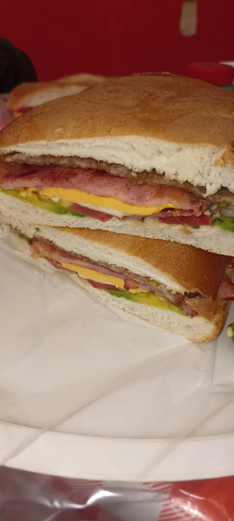 Tortas "El Gallito" image 1