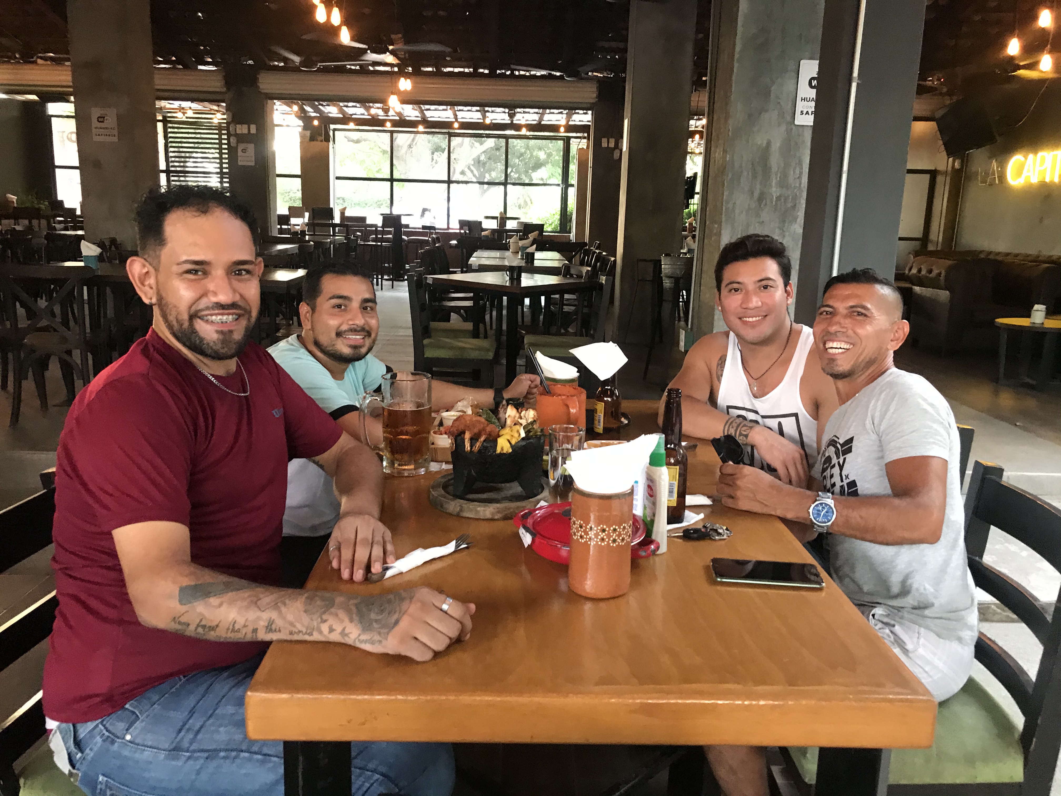 La Capital Bar & Cocina image 5