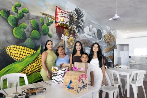 Asadero Y Mariscos Puerta Grande image 1