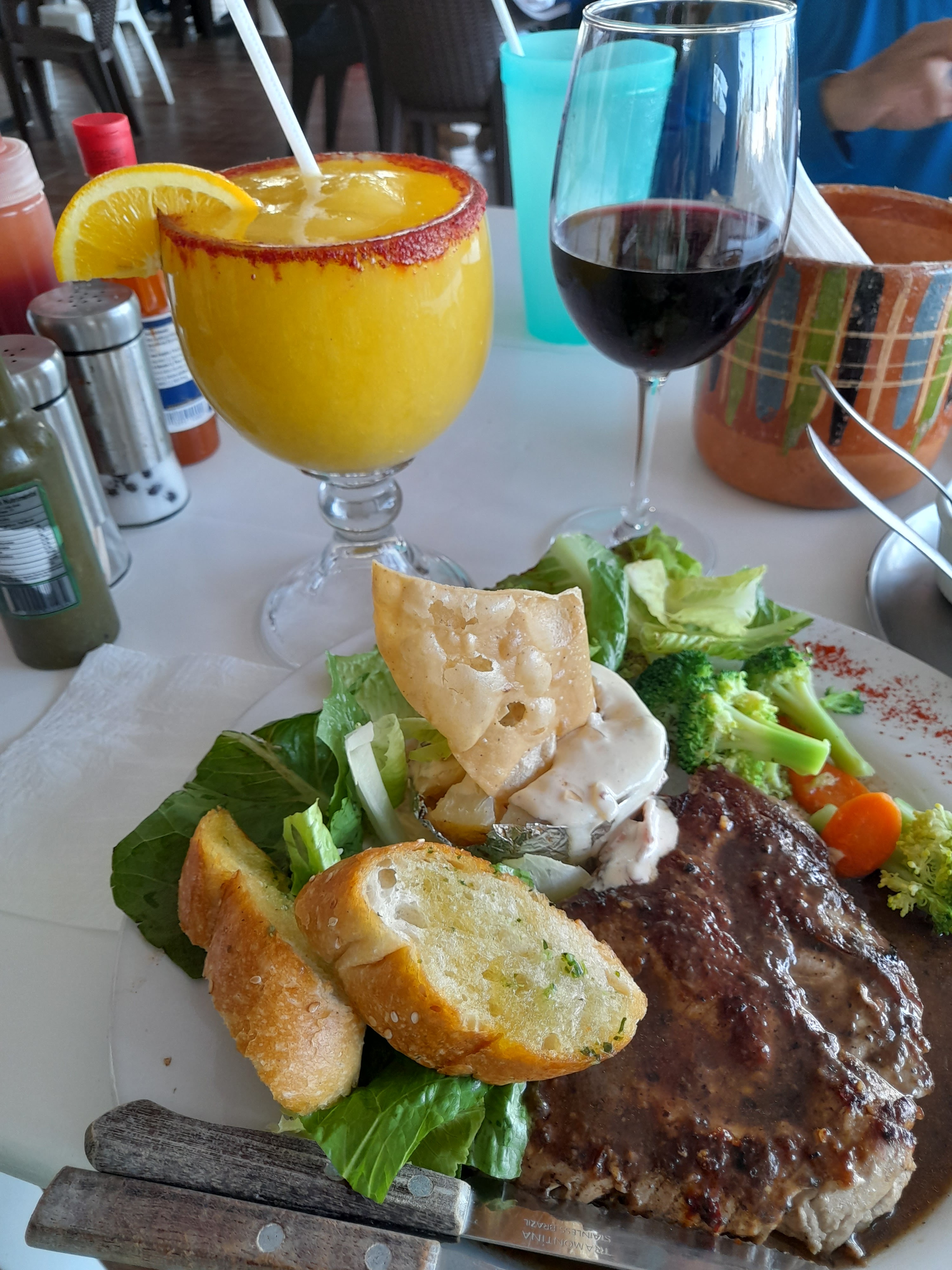 Asadero Y Mariscos Puerta Grande image 9