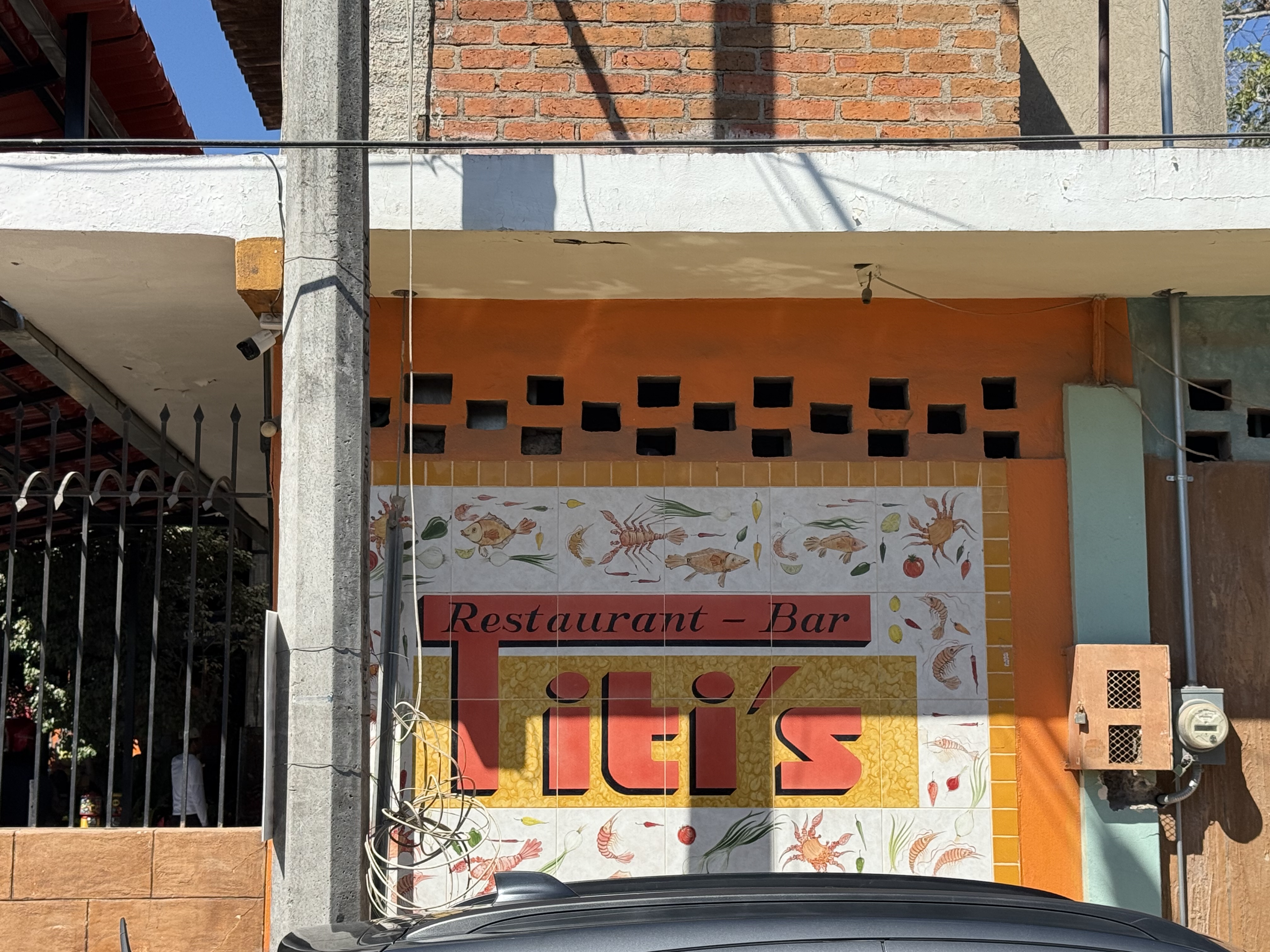 Restaurante titis image 5