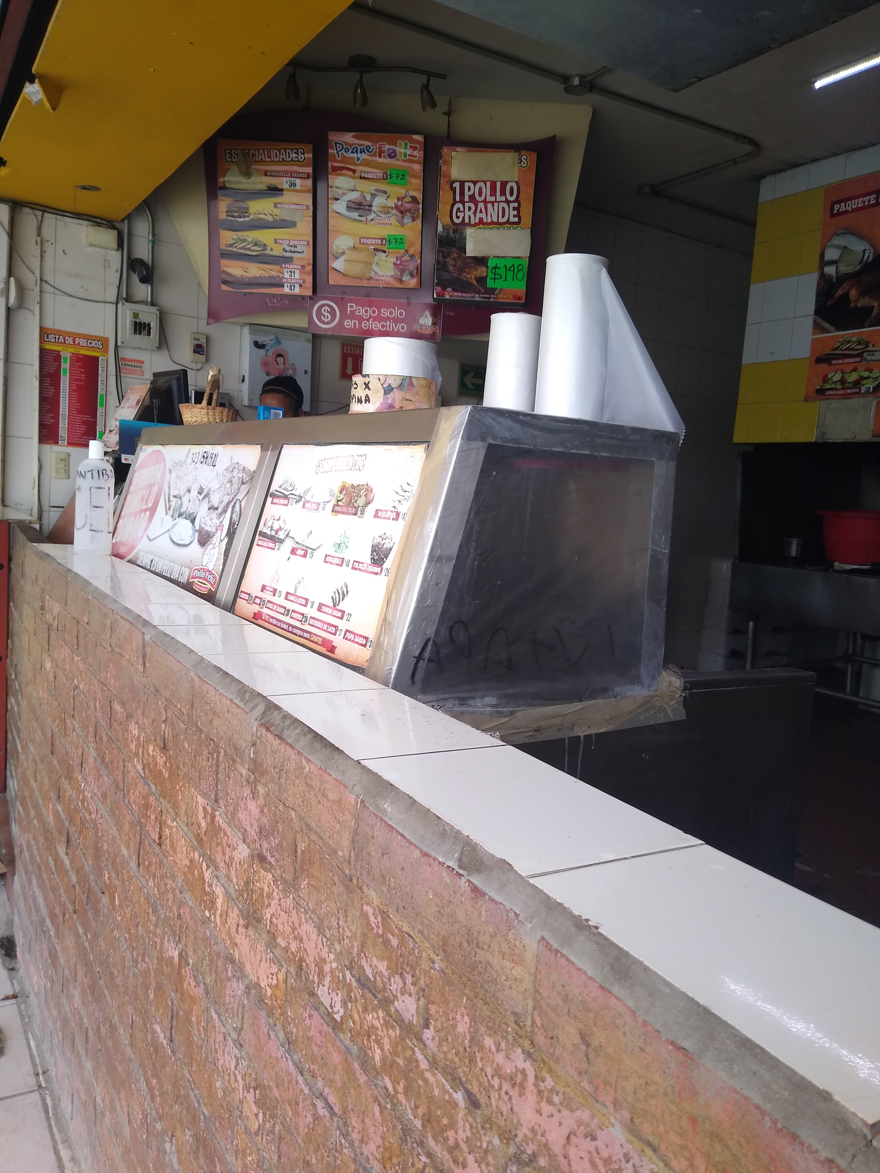 Pollo Felíz image 5