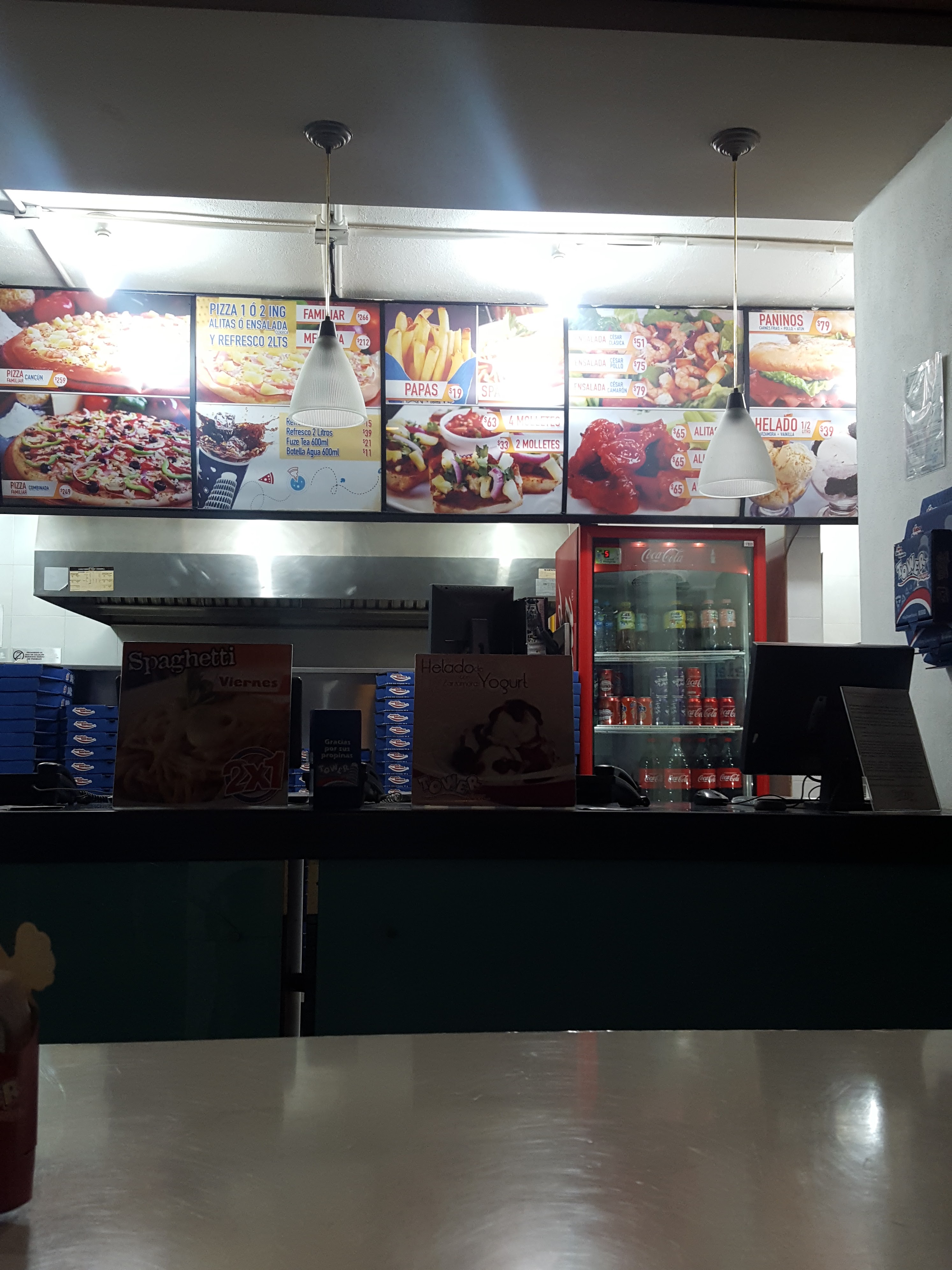 Tower Pizza Ixtapa image 4