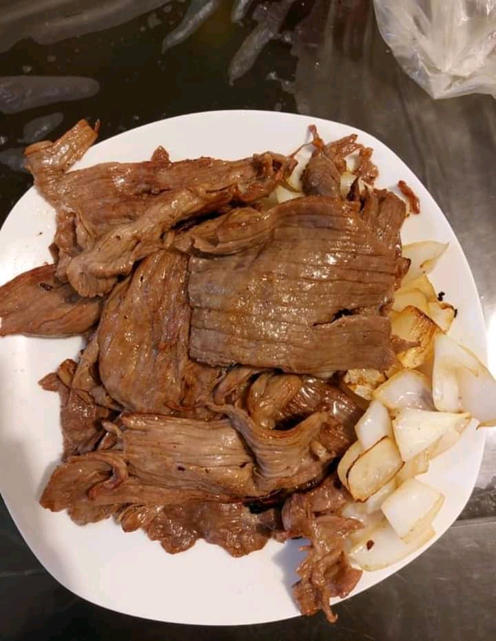 Pollos y costillas las palomas image 7