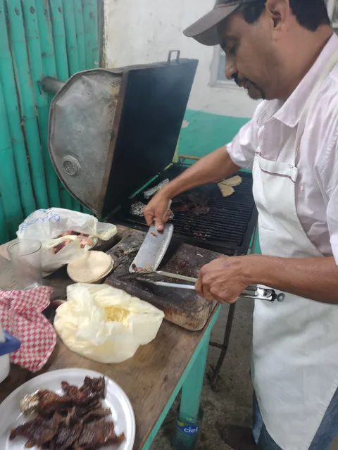 ASADERO "EL AMIGO POLO" image 6