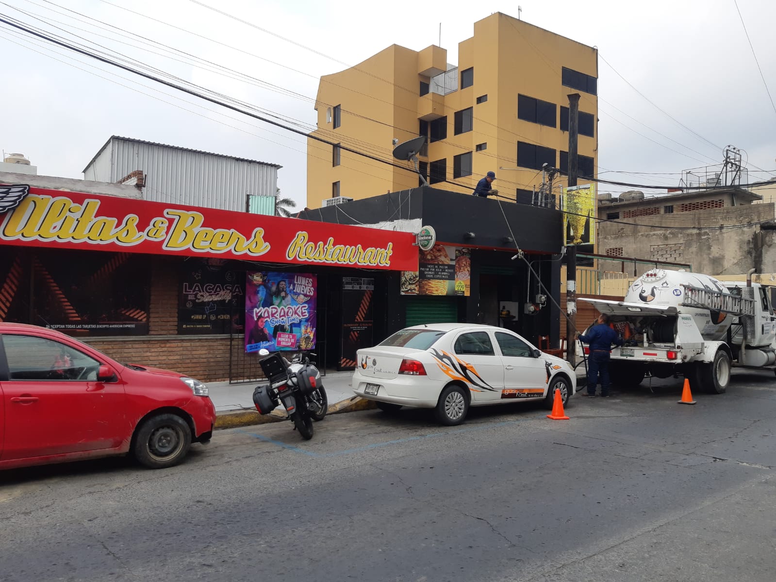 Alitas & Beers Tuxpan image 10