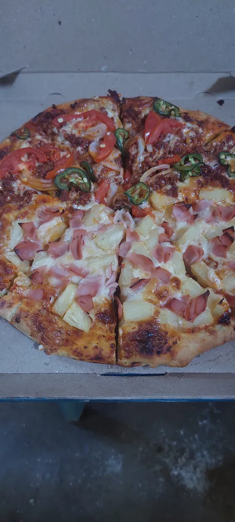 Pizzas ¿es tuya ó es mía? Y panadería image 8