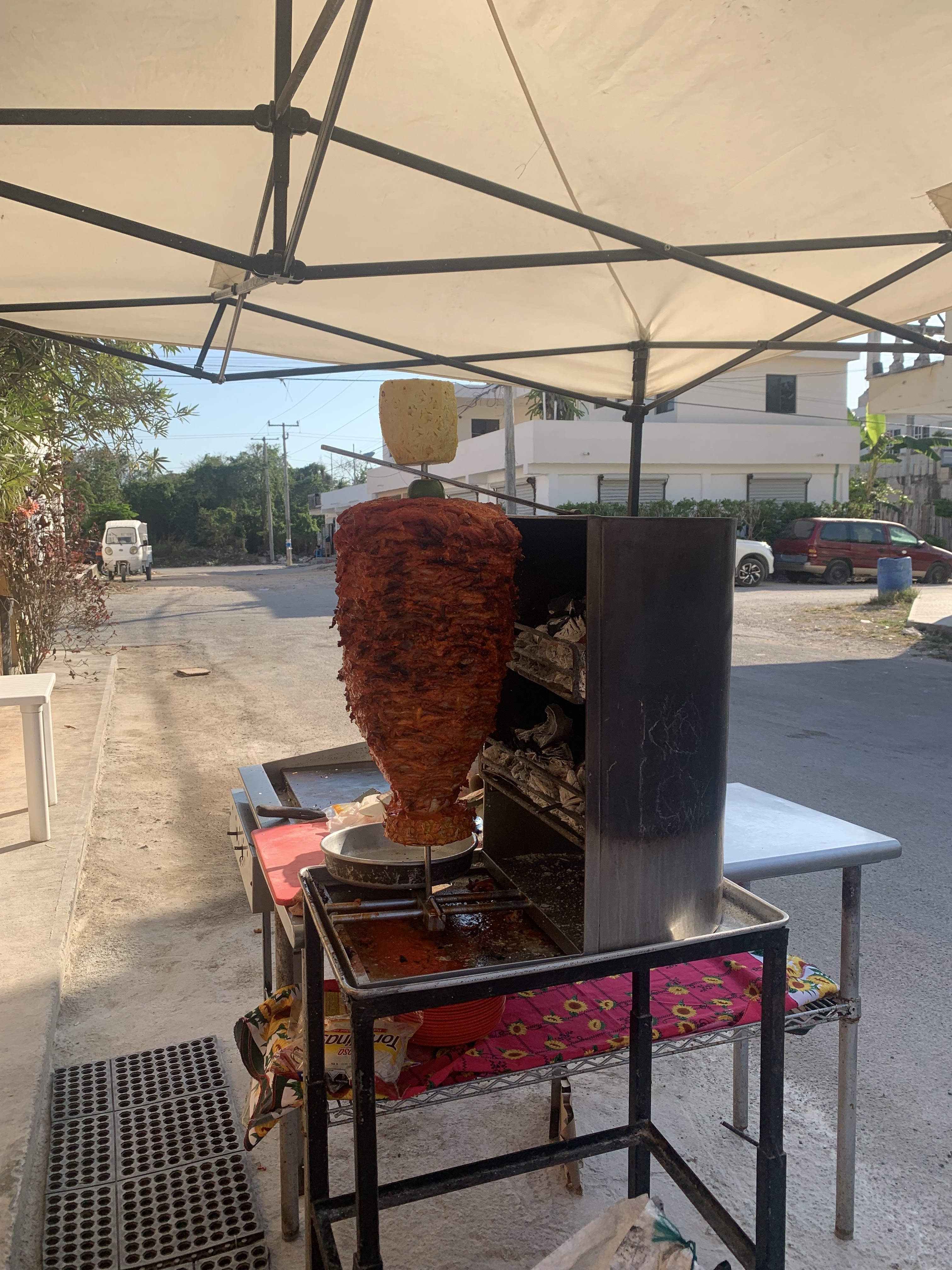 Tacos y Pastas, Luis y Marisol image 1